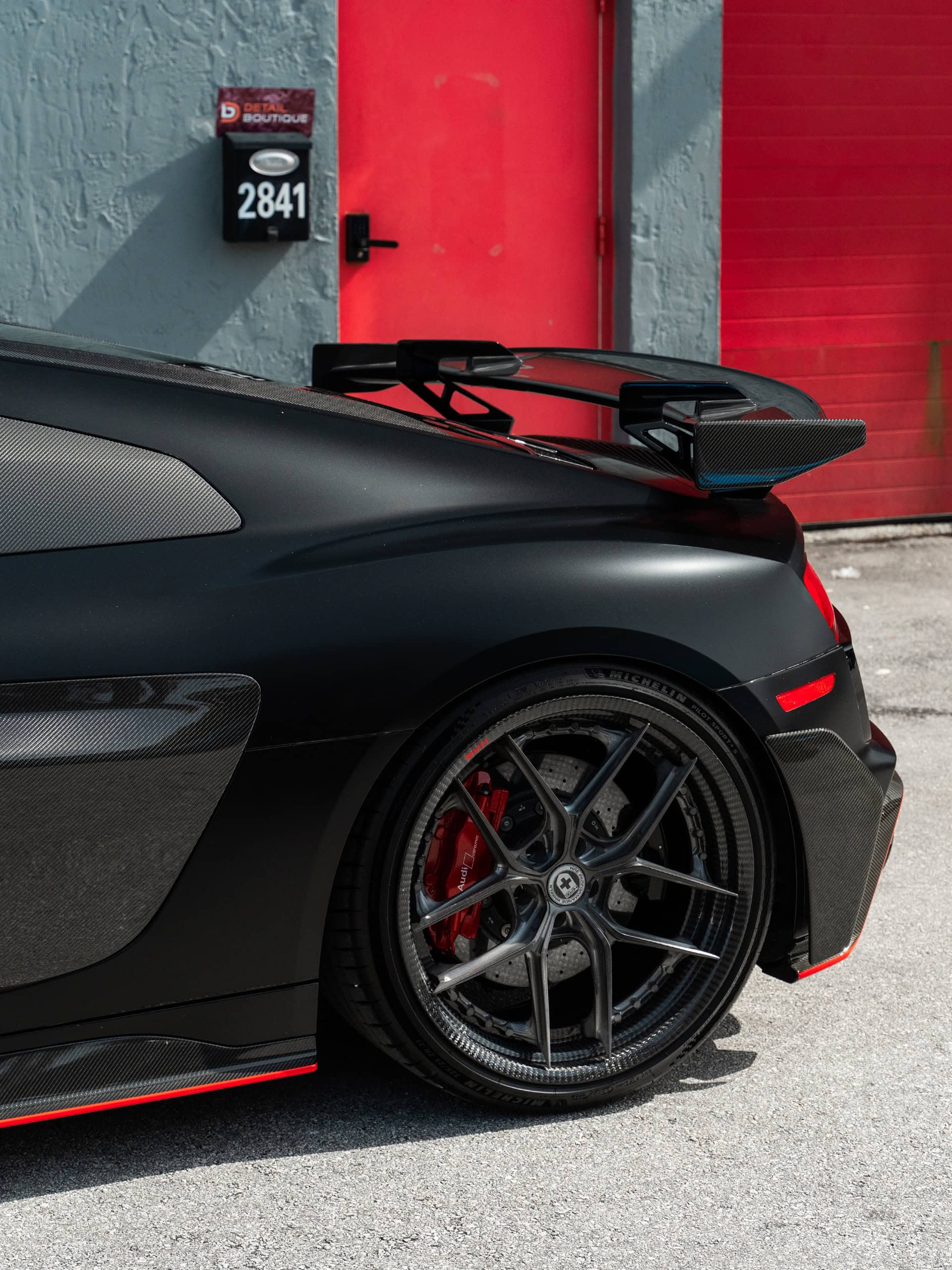 Audi R8
