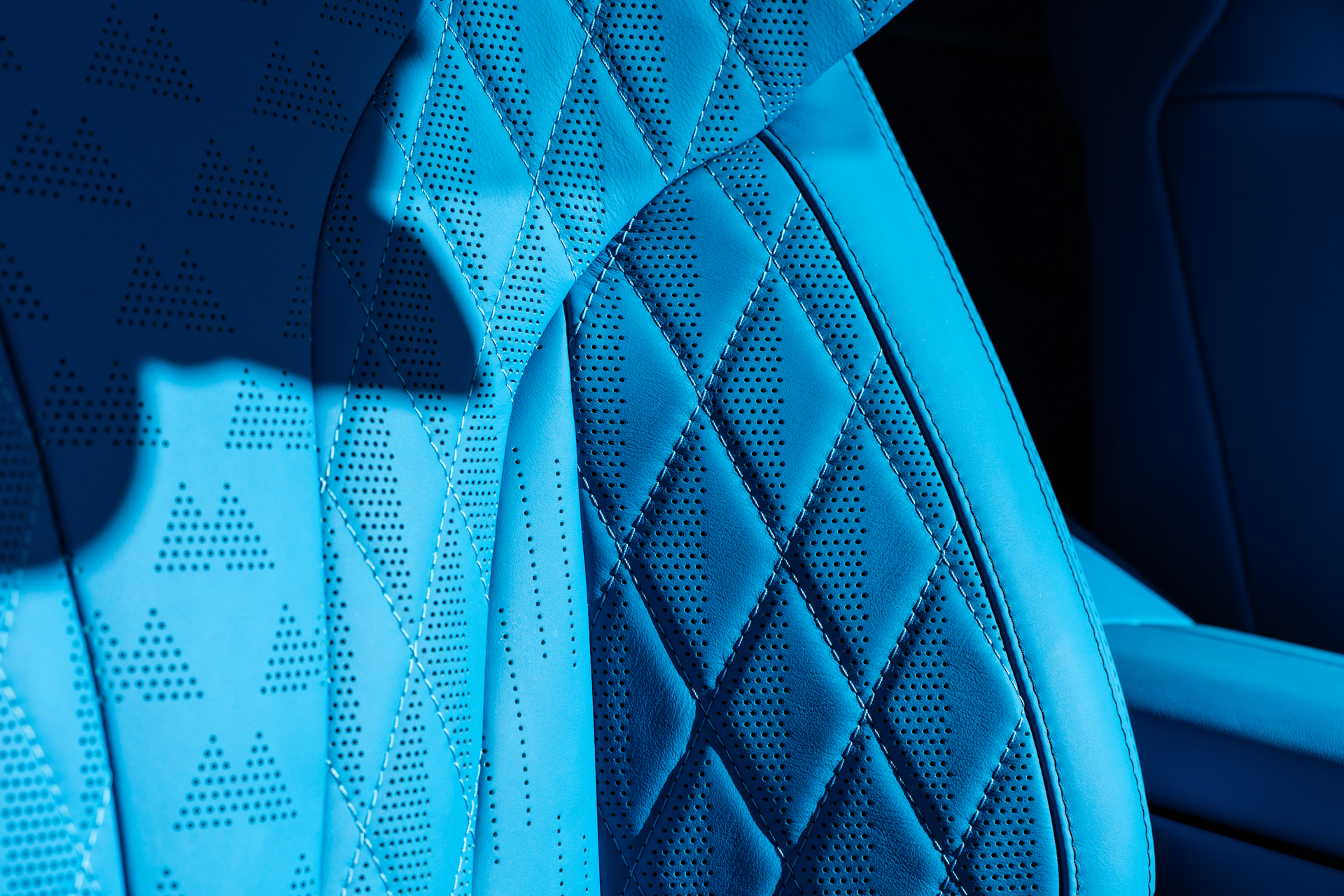 Mansory G90 M5 | M Carbon Black Metallic | on Mansory FV.10 | Gloss Black