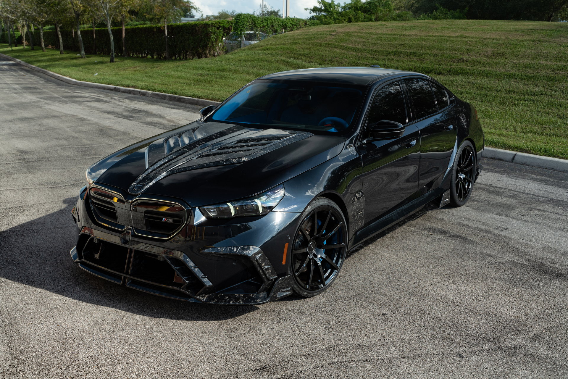 Mansory G90 M5 | M Carbon Black Metallic | on Mansory FV.10 | Gloss Black