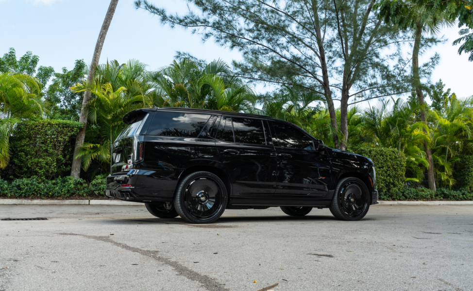 Cadillac Escalade | Black Raven | on Avant Garde AGL93 | Gloss Black