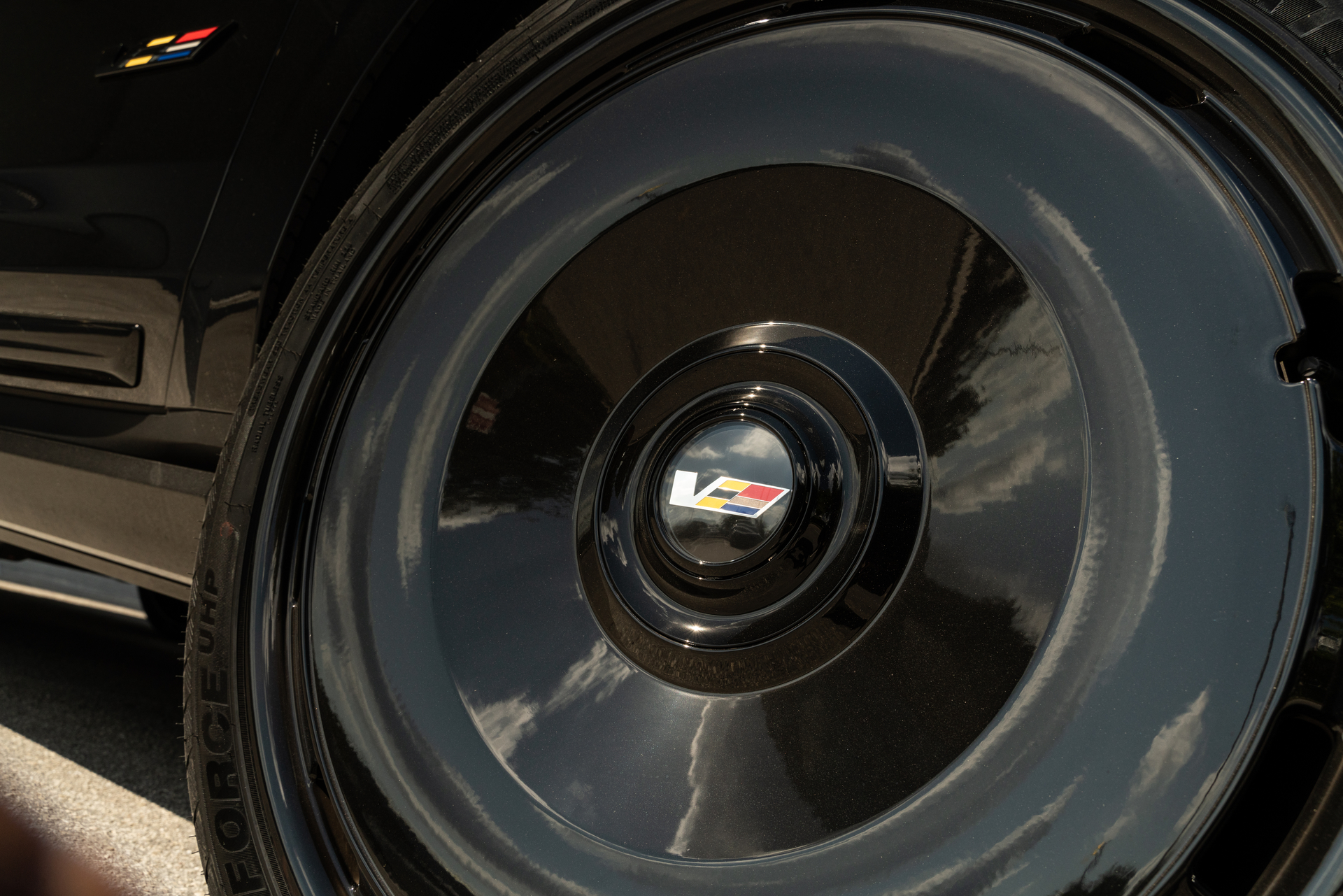 Cadillac Escalade | Black Raven | on Avant Garde AGL93 | Gloss Black