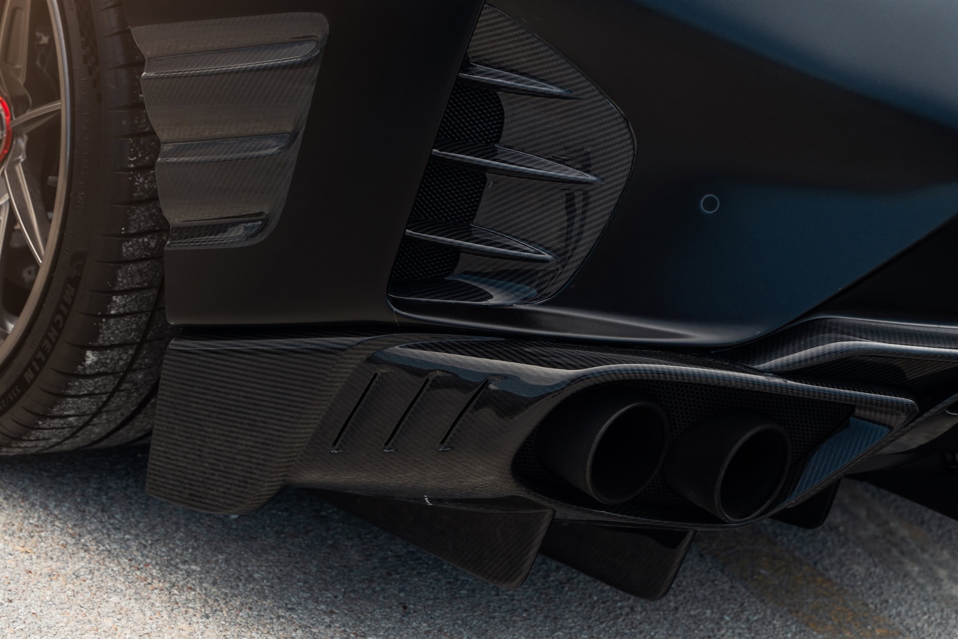 Duke Dynamics 812 | Nero Daytona | on 1886 G-010 | Polished Smoke | Duke Dynamics FEROCE Kit