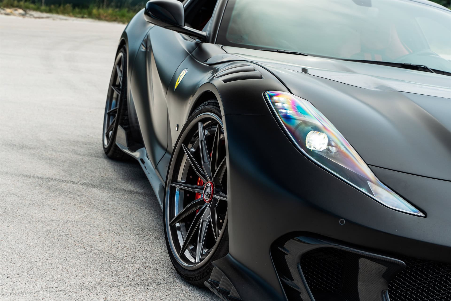 Duke Dynamics 812 | Nero Daytona | on 1886 G-010 | Polished Smoke | Duke Dynamics FEROCE Kit