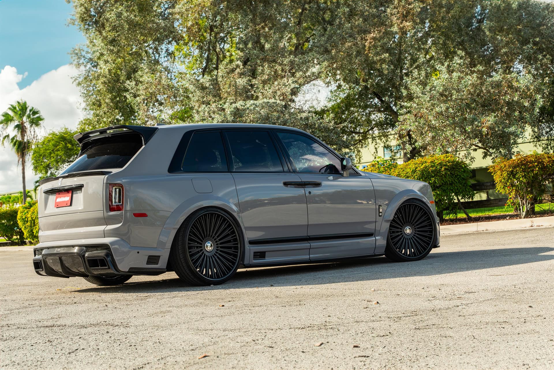 Photo 24 of Rolls Royce Cullinan on Urban Auto Wide Track Kit
