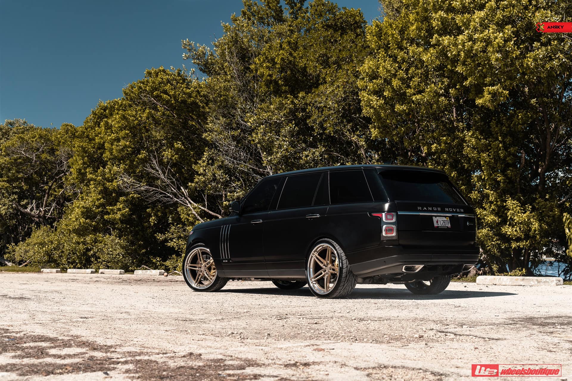 ANRKY AN37 | Land Rover Range Rover LWB Autobiography 1