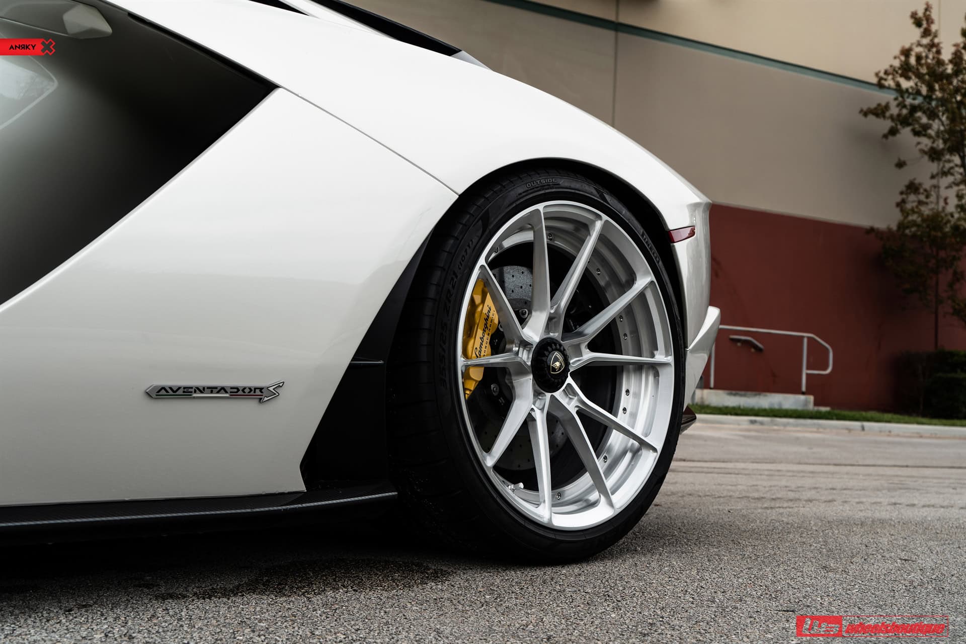 ANRKY AN22 | Lamborghini Aventador S 1