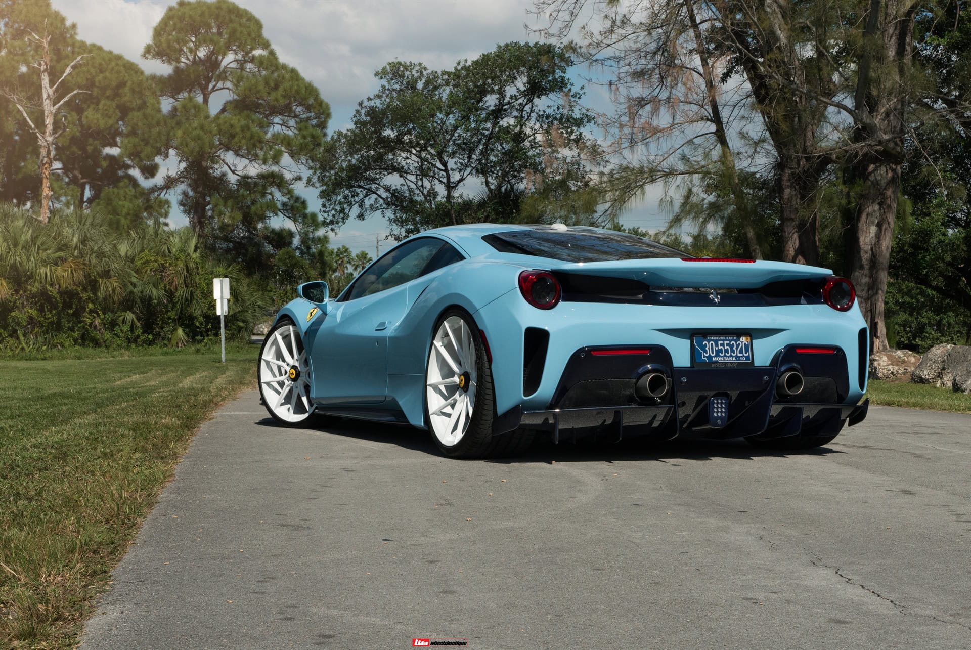 Ferrari 488 Pista | Azzuro La Plata | Novitec NF10 ZV | Gloss White