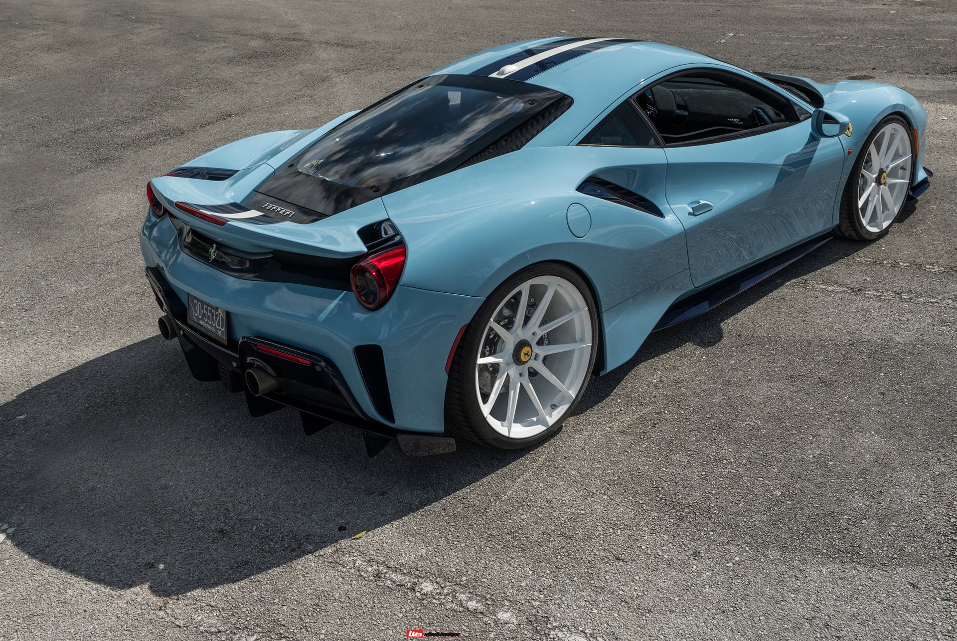 Ferrari 488 Pista | Azzuro La Plata | Novitec NF10 ZV | Gloss White