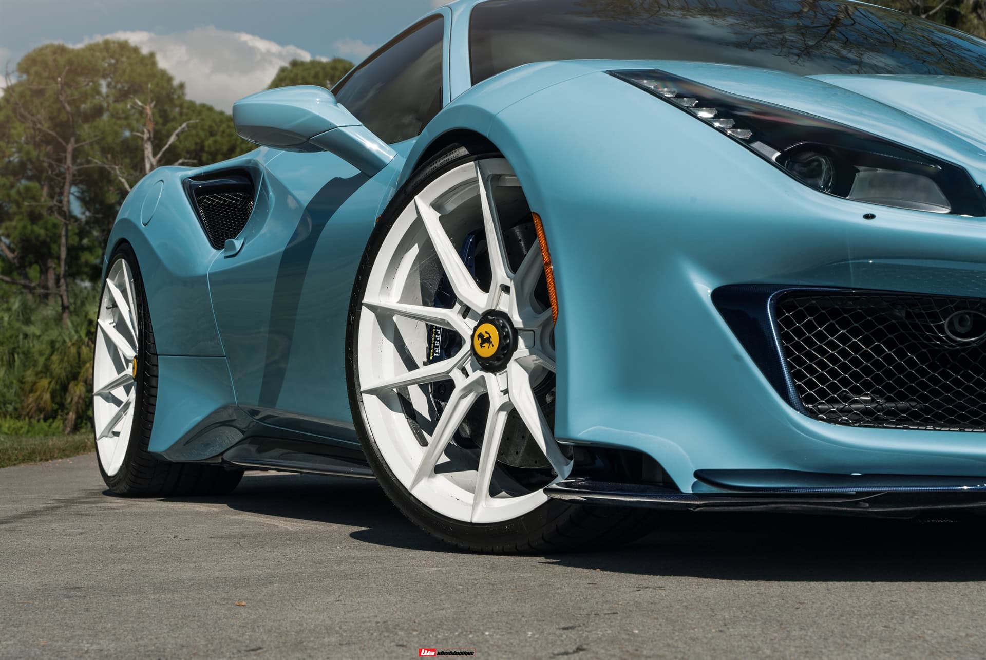 Photo 21 of Ferrari 488 Pista | Azzuro La Plata | Novitec NF10 ZV | Gloss White