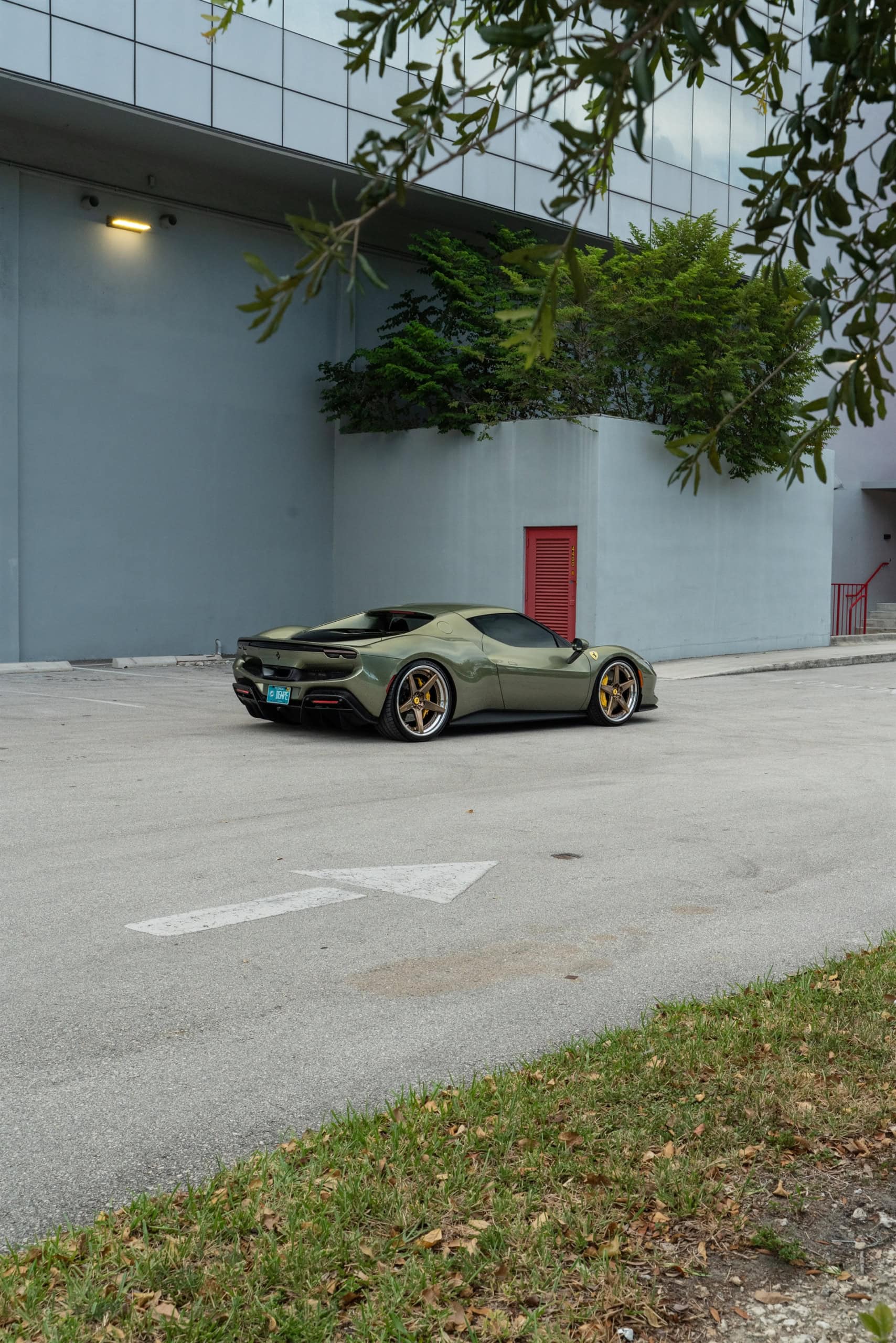 Photo 46 of Ferrari 296 GTB | Verde Mansoni | on ANRKY RS5.3 | Mirror Polished Champagne