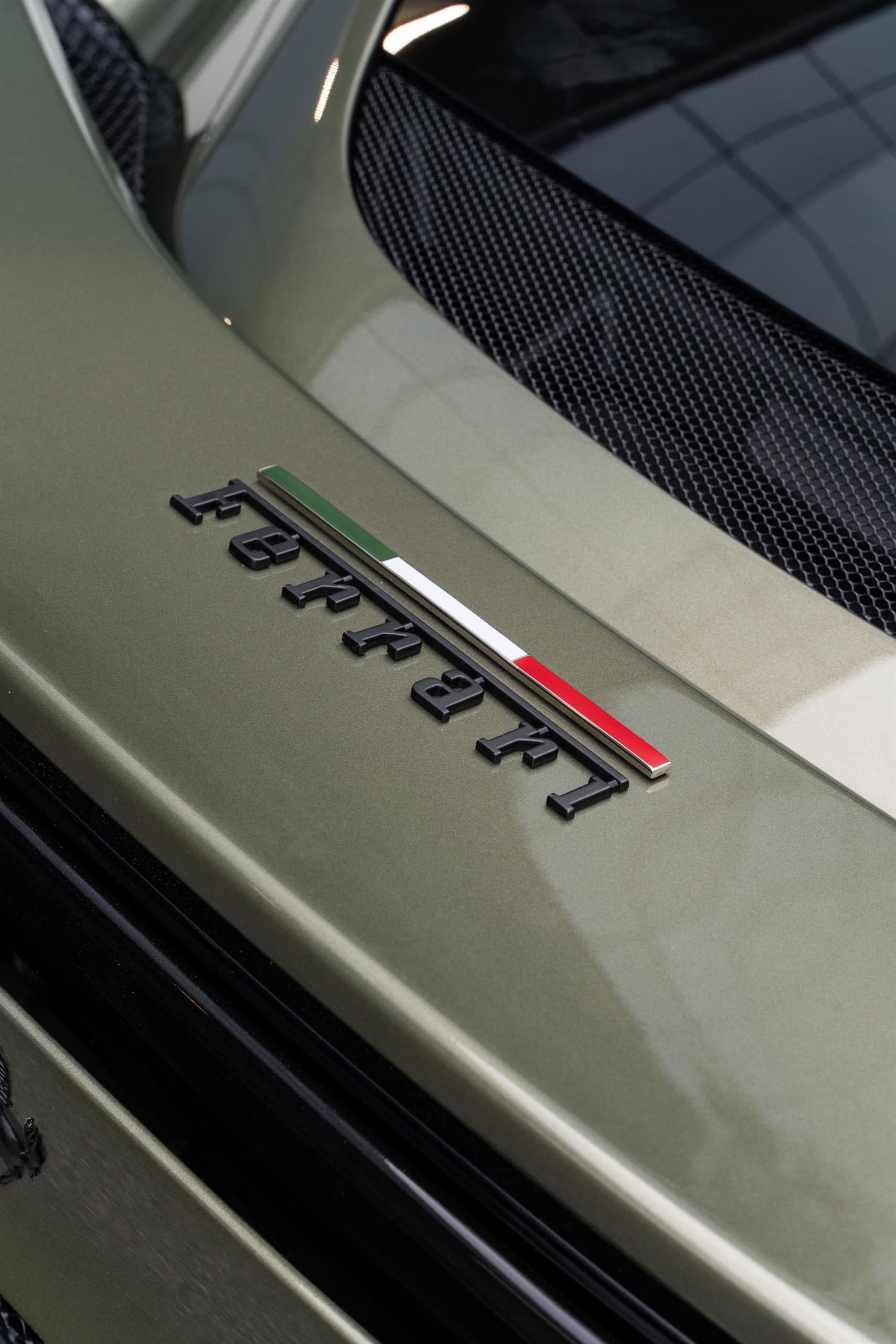 Ferrari 296 GTB | Verde Mansoni | on ANRKY RS5.3 | Mirror Polished Champagne