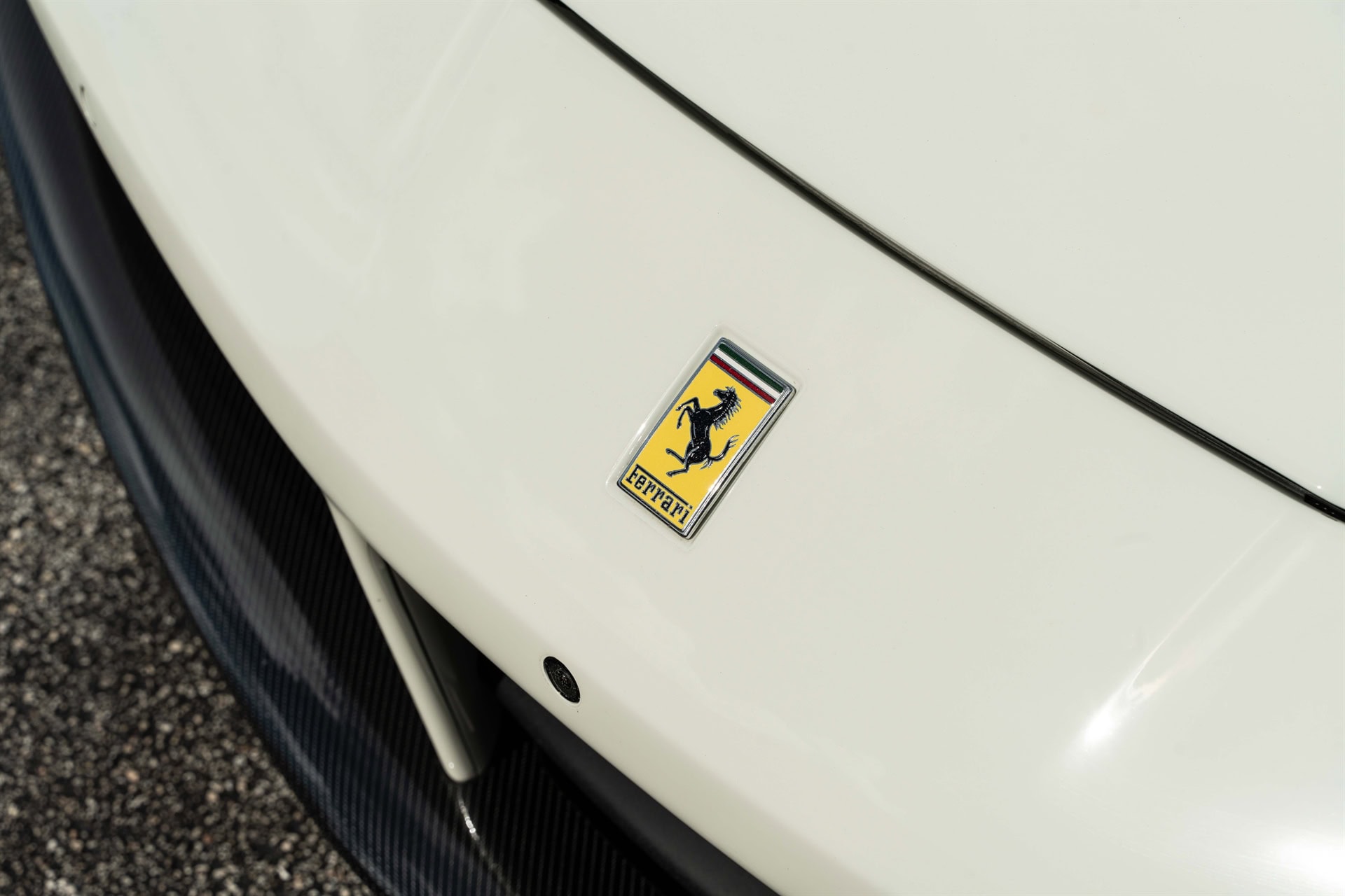 Ferrari 488 GTB | Bianco Fuji | on HRE 520 FMR | Brushed Clear