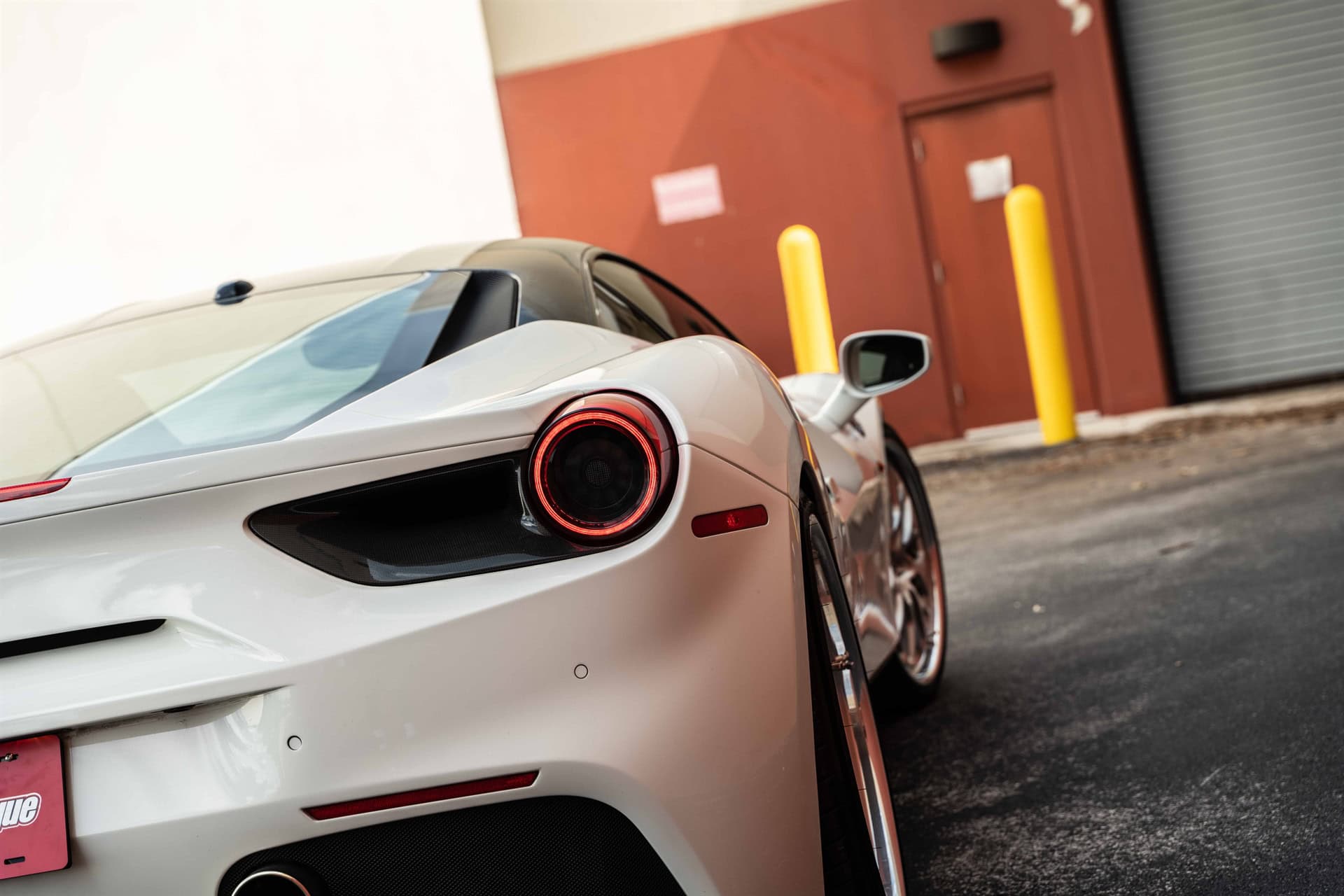 Photo 22 of Ferrari 488 GTB | Bianco Fuji | on HRE 520 FMR | Brushed Clear