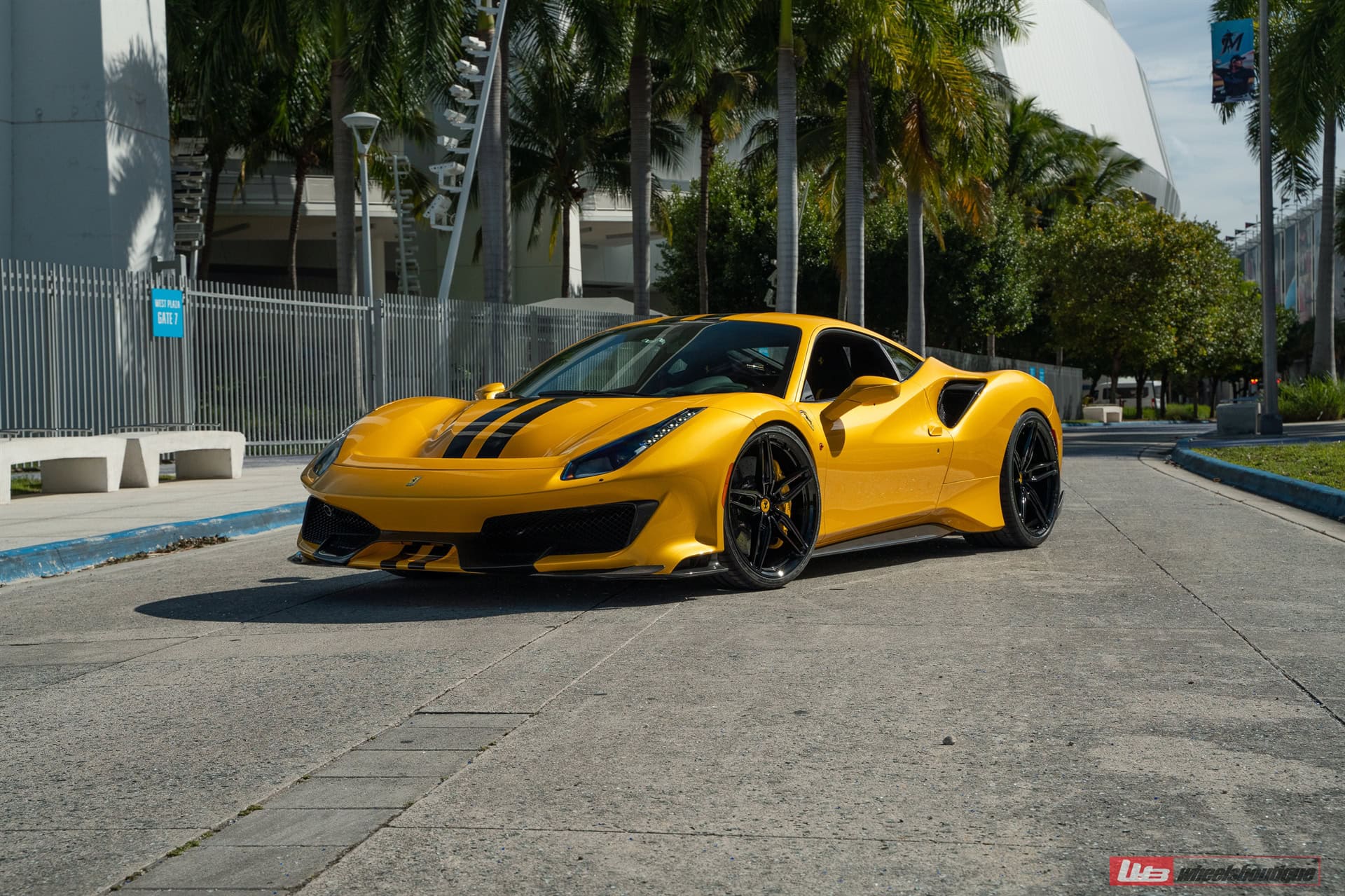 Photo 21 of Ferrari 488 Pista | Giallo Modena | On ANRKY AN17 | Gloss Black