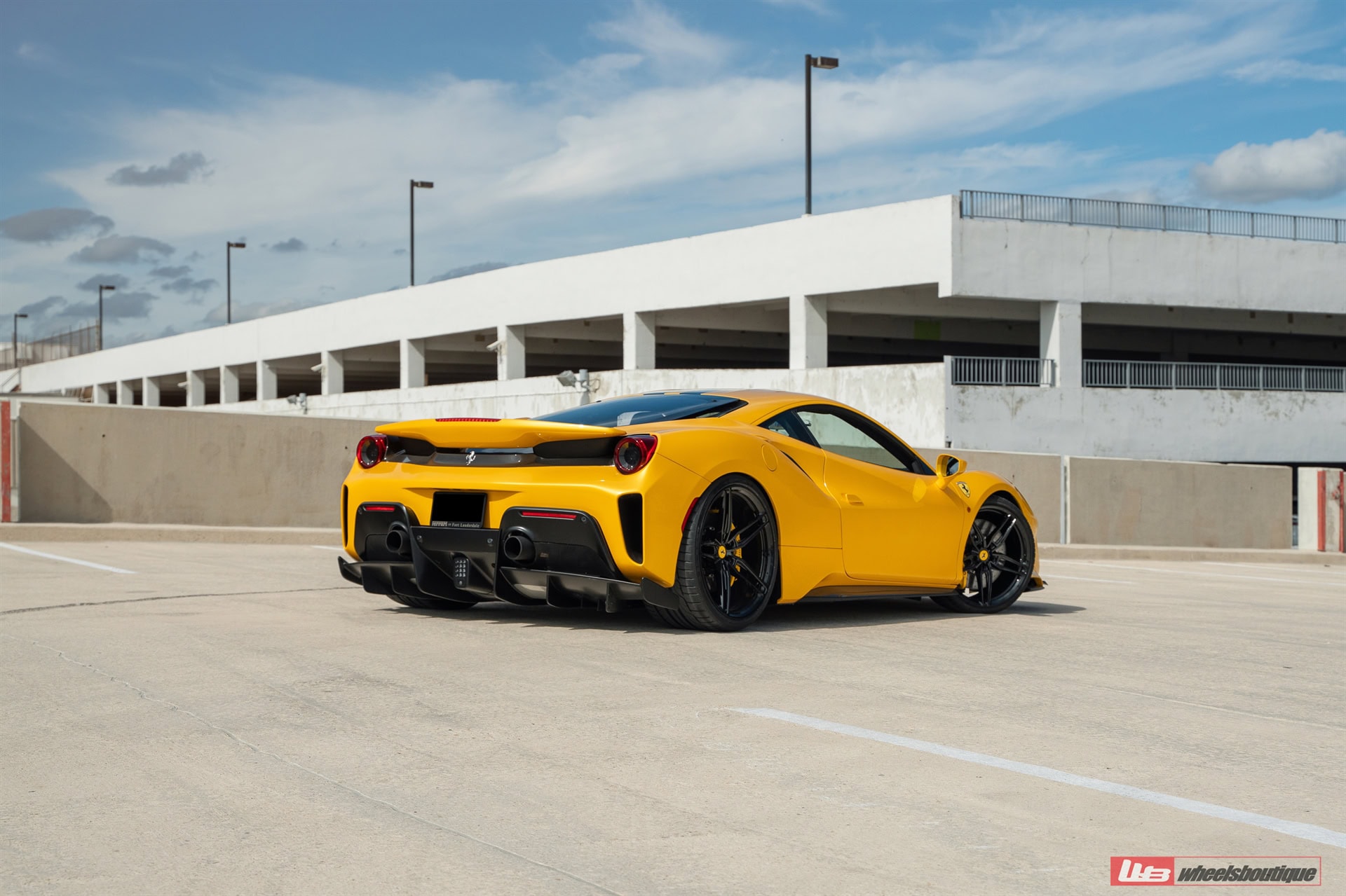Photo 24 of Ferrari 488 Pista | Giallo Modena | On ANRKY AN17 | Gloss Black