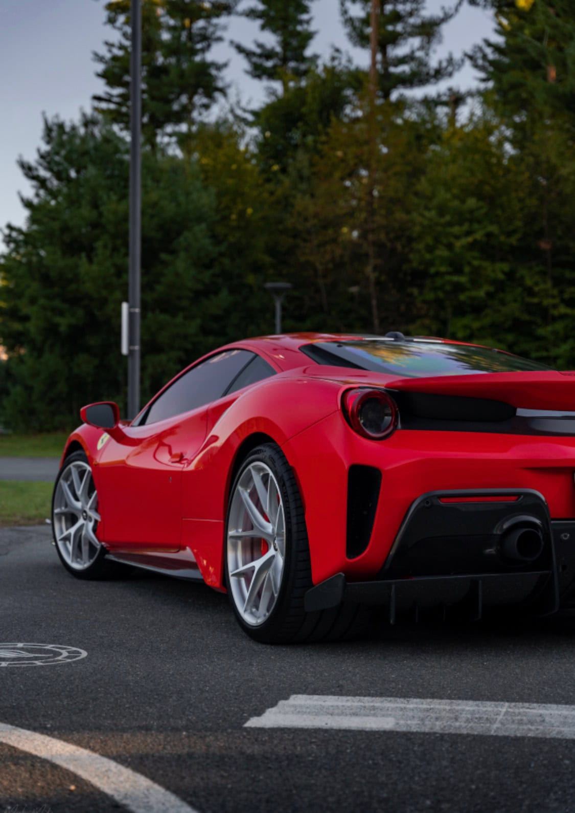 Photo 32 of Ferrari 488 Pista | Rosso Corza | on HRE P101 | Brushed Clear