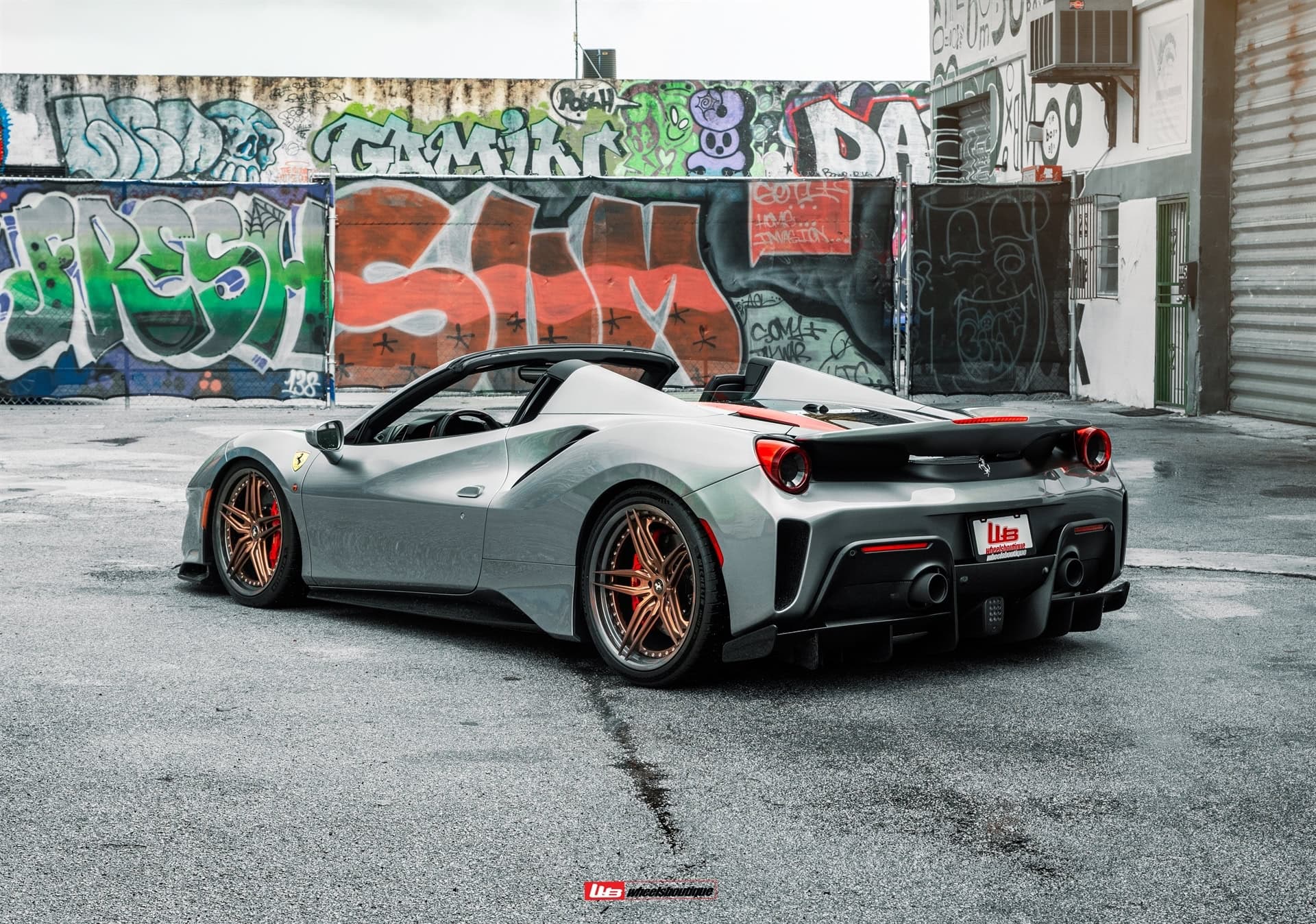 Ferrari 488 Pista Spider | Grigio Silverstone | on HRE S107SC | Frozen Polished Bronze