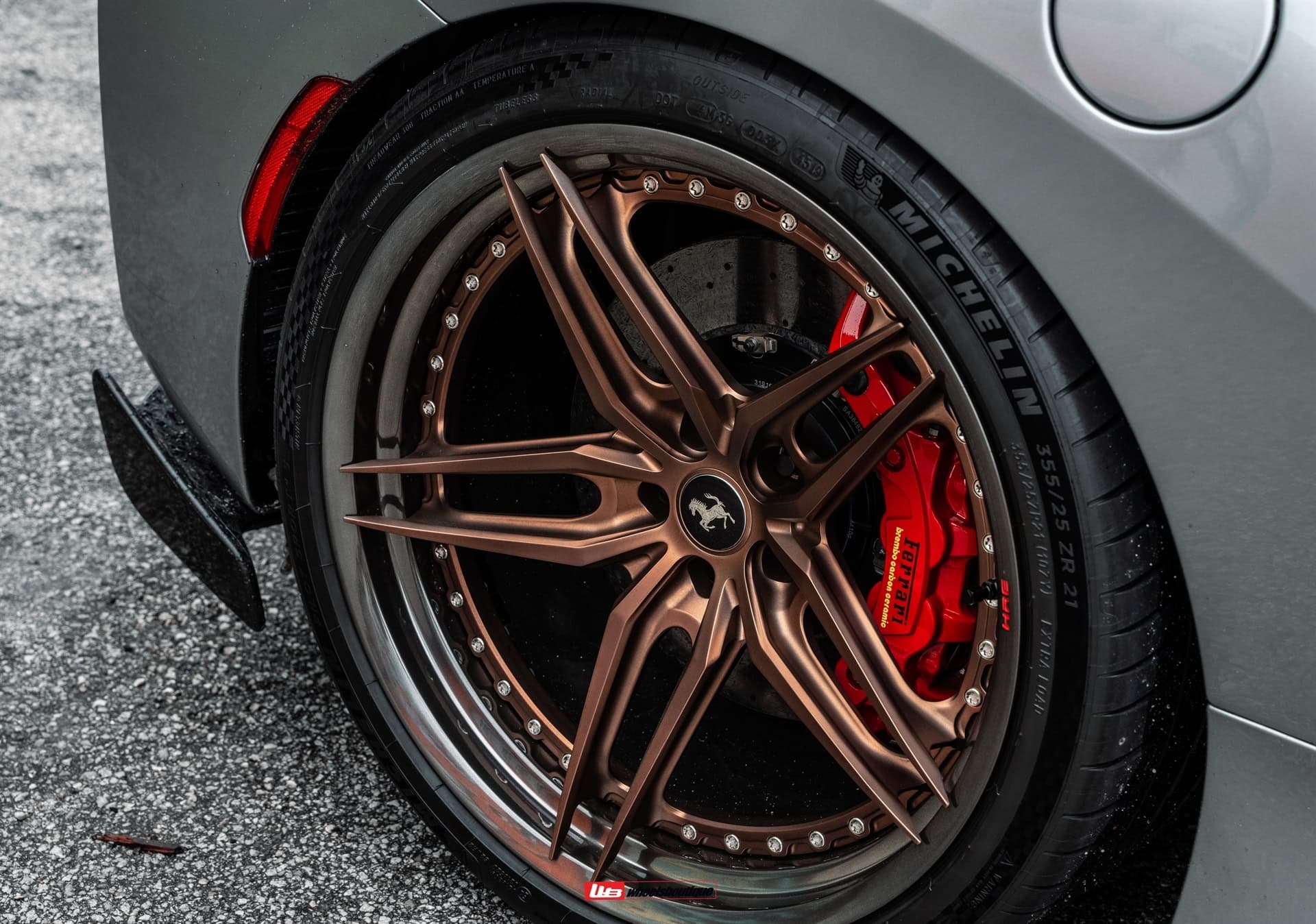 Ferrari 488 Pista Spider | Grigio Silverstone | on HRE S107SC | Frozen Polished Bronze
