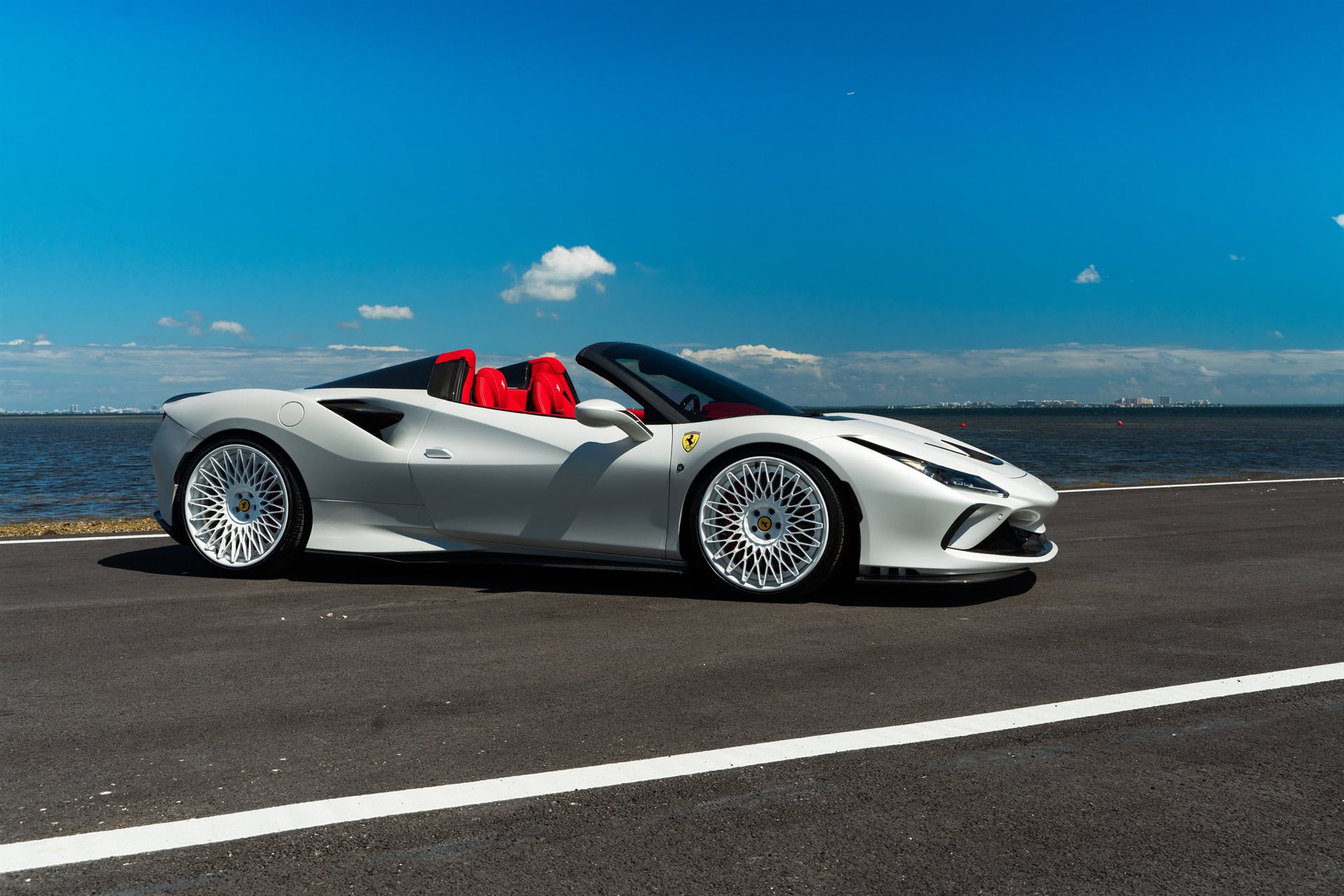 Photo 23 of Ferrari F8 Spider – RETROSeries RS7.3