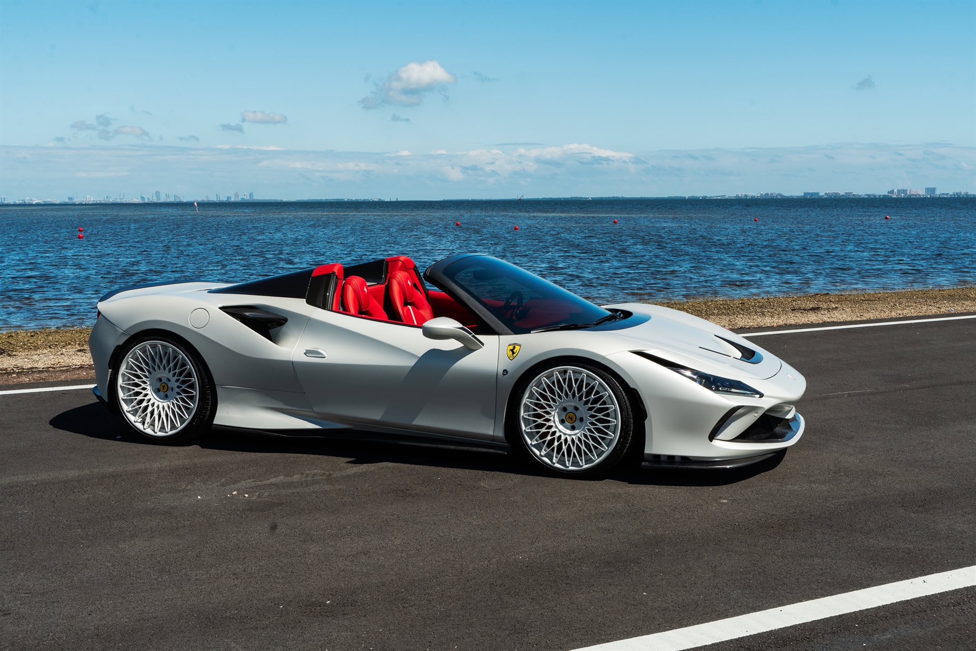 Photo 24 of Ferrari F8 Spider – RETROSeries RS7.3