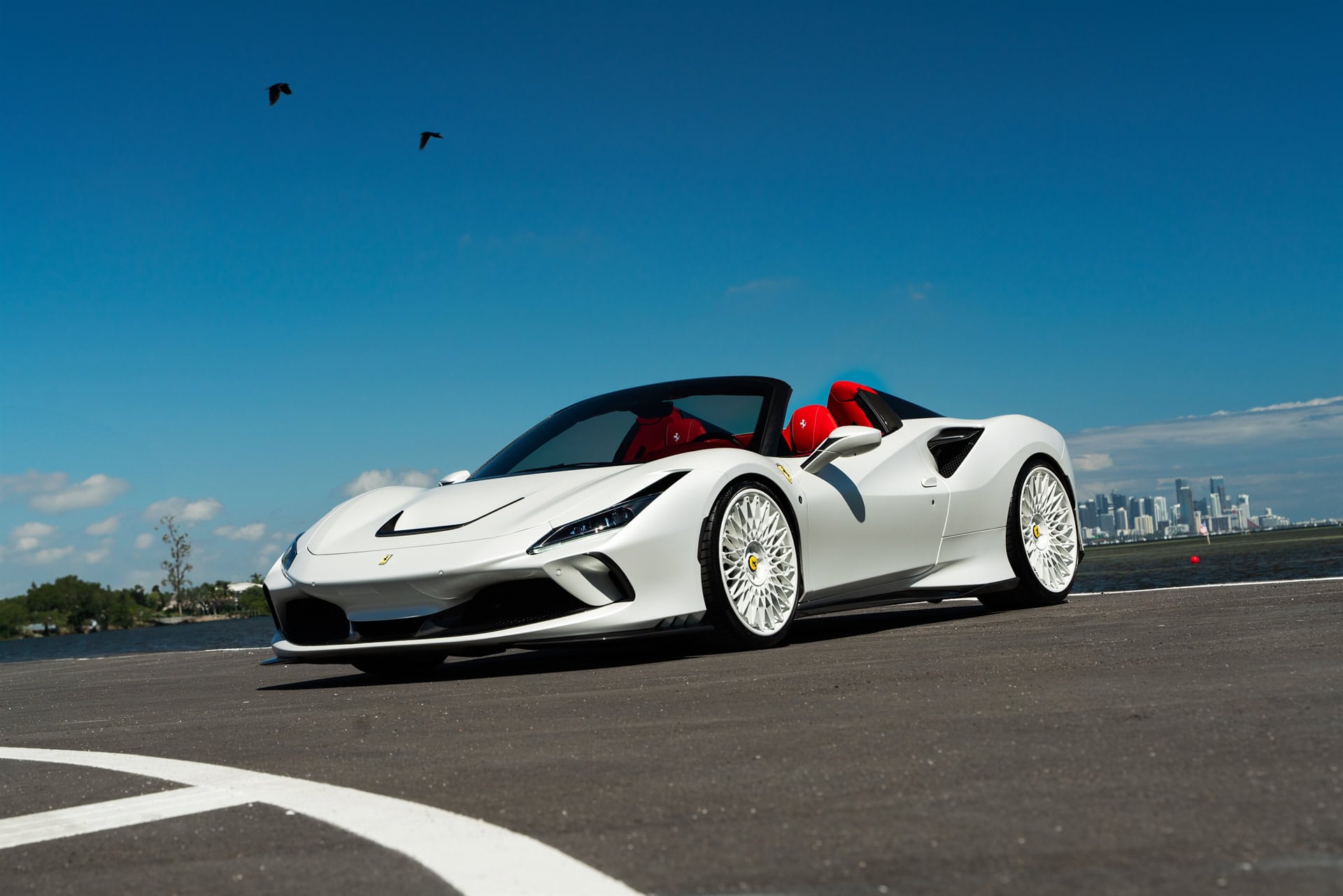 Photo 30 of Ferrari F8 Spider – RETROSeries RS7.3