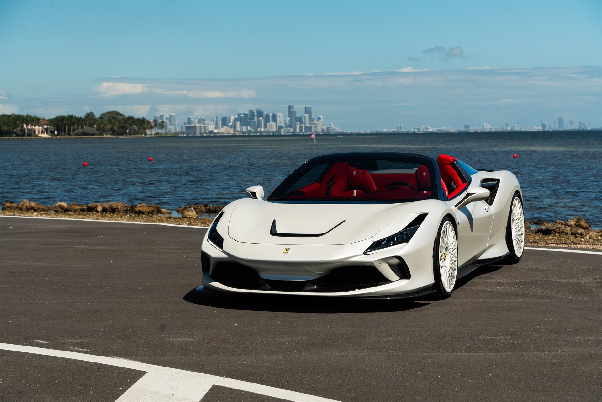 Photo 31 of Ferrari F8 Spider – RETROSeries RS7.3