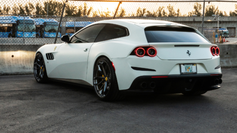 Ferrari GTC4 Lusso on HRE P201