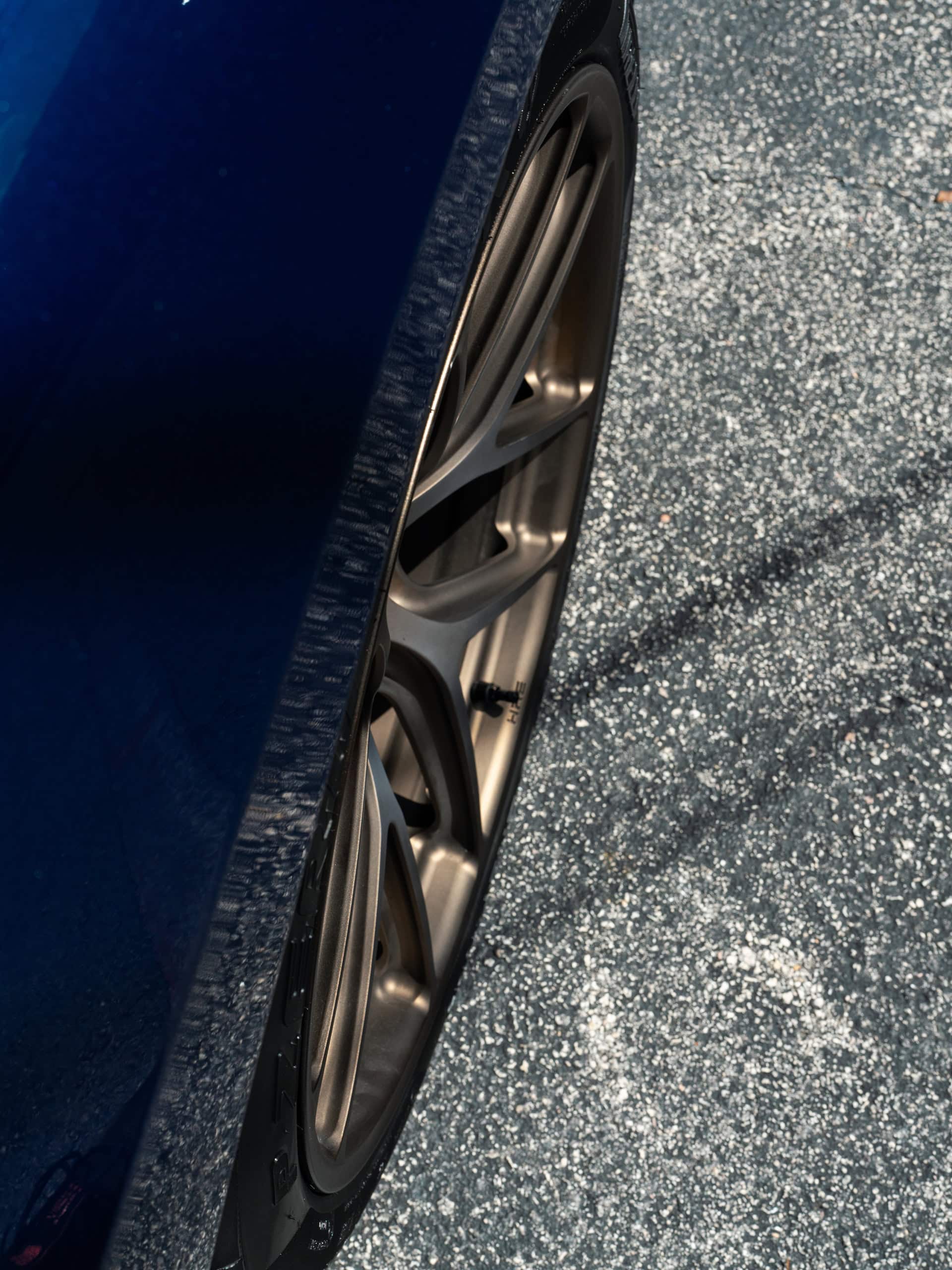 Photo 22 of Ferrari 488 Pista | TDF Blue | on HRE R101LW | Santin Bronze