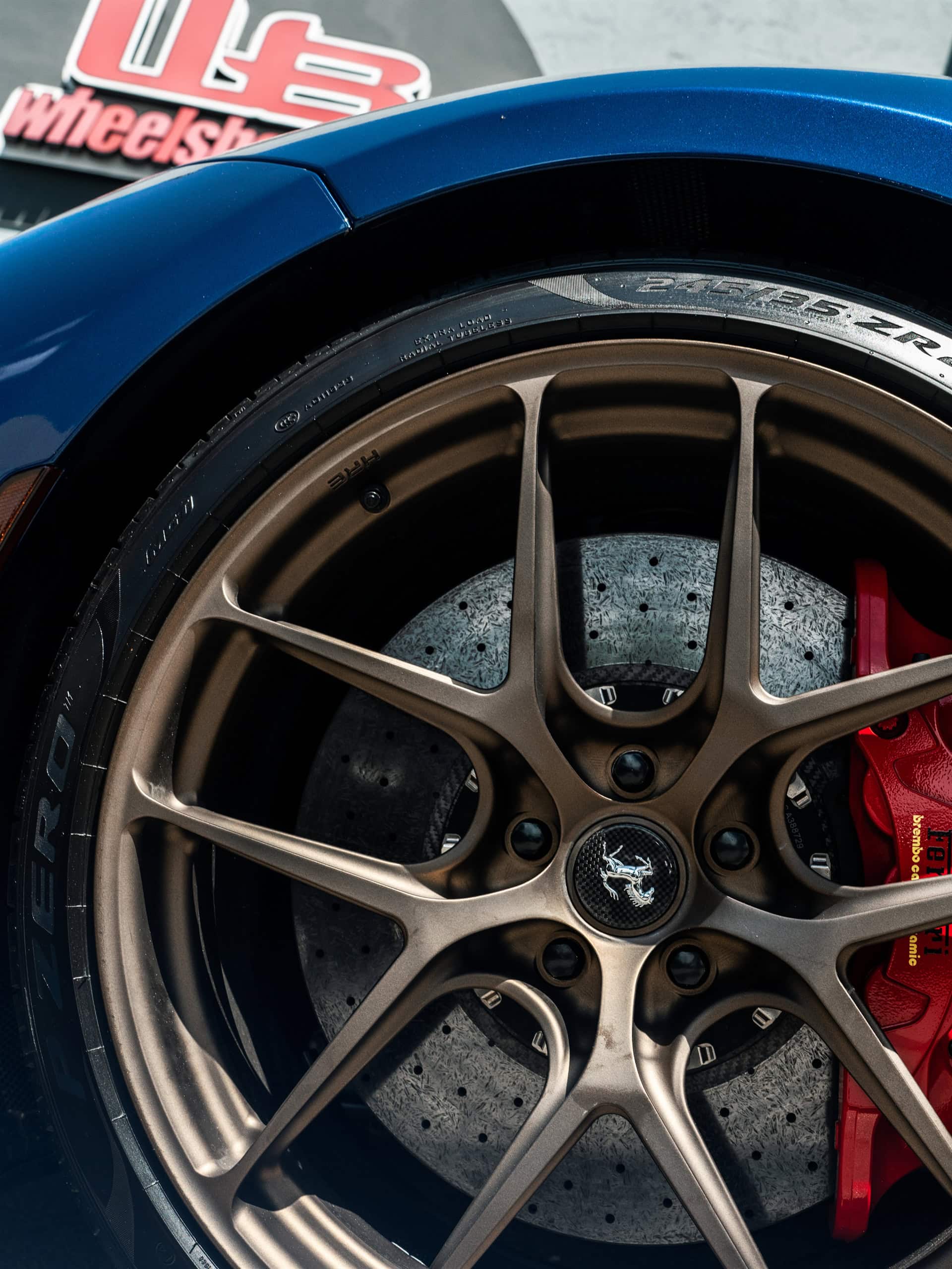 Ferrari 488 Pista | TDF Blue | on HRE R101LW | Santin Bronze