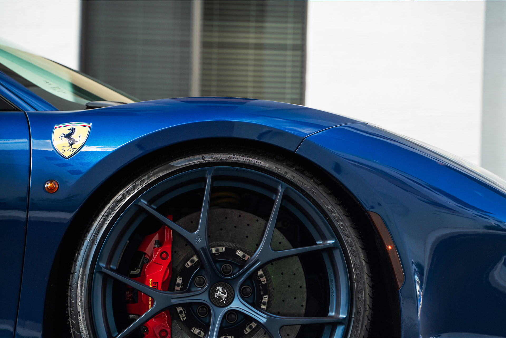 Ferrari Pista on IPE Wheels