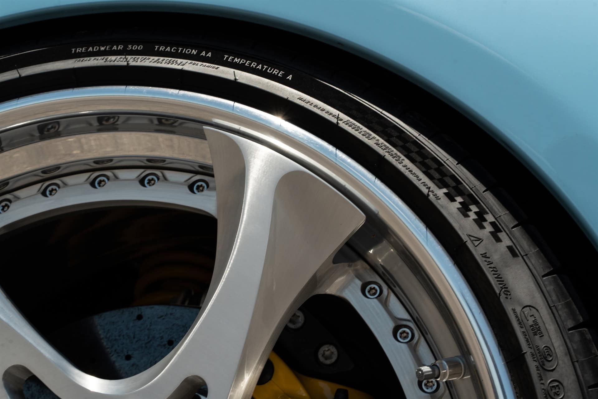 Photo 31 of Ferrari SF90 | Azzurro La Platta | on ANRKY XR-305 | Polished Clear