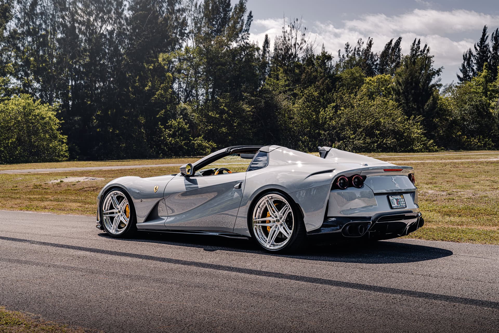 Ferarri 812 GTS | Grigio Squalo | on HRE S107SC | Brushed Clear