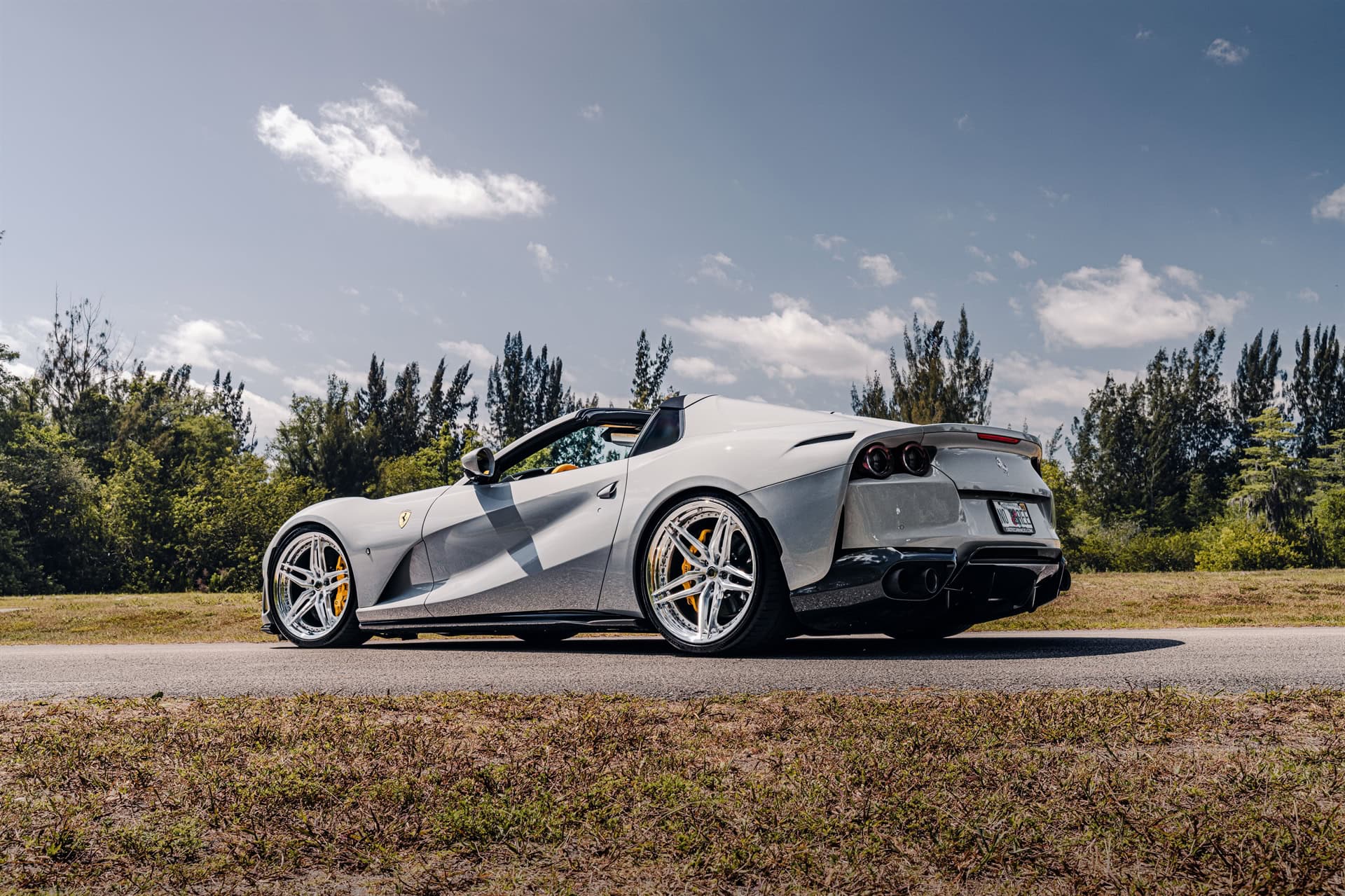 Ferarri 812 GTS | Grigio Squalo | on HRE S107SC | Brushed Clear