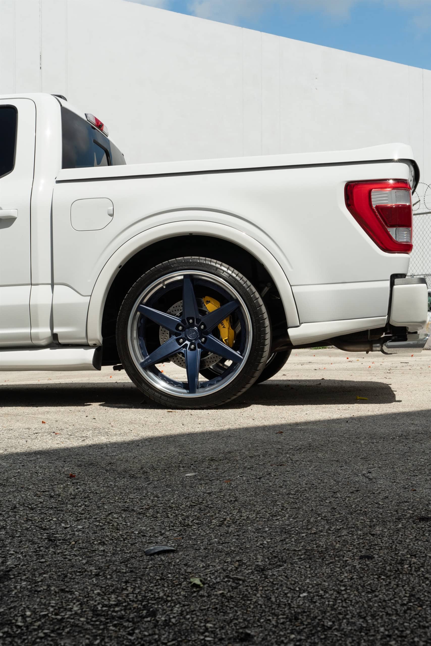 Photo 40 of Shelby Super Snake Ford F-150 | Oxford White | on ANRKY RS6.3 | Satin Space Blue
