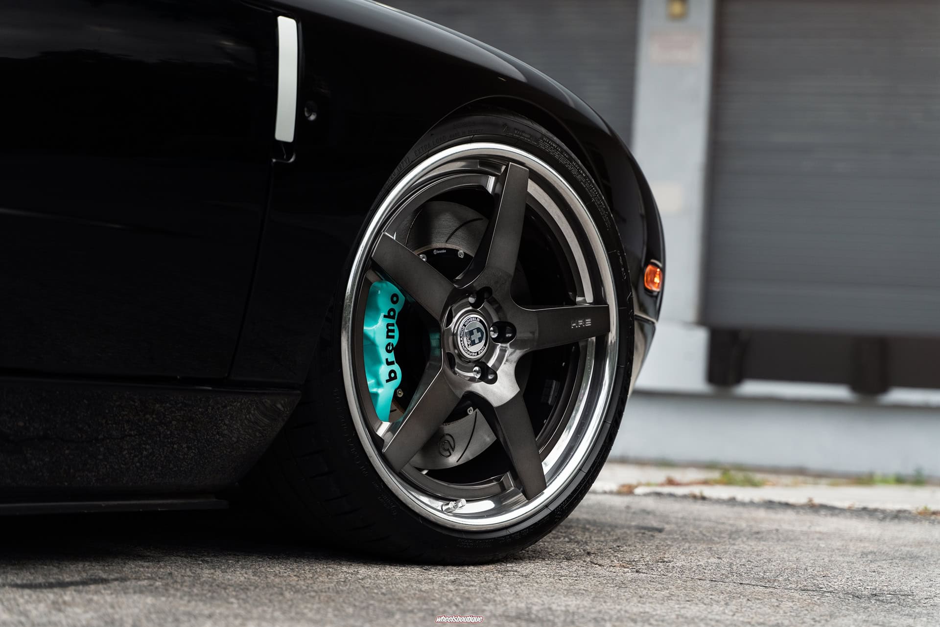 Photo 34 of Ford GT MK1 | Black | on HRE RS105 | Polished Dark Clear