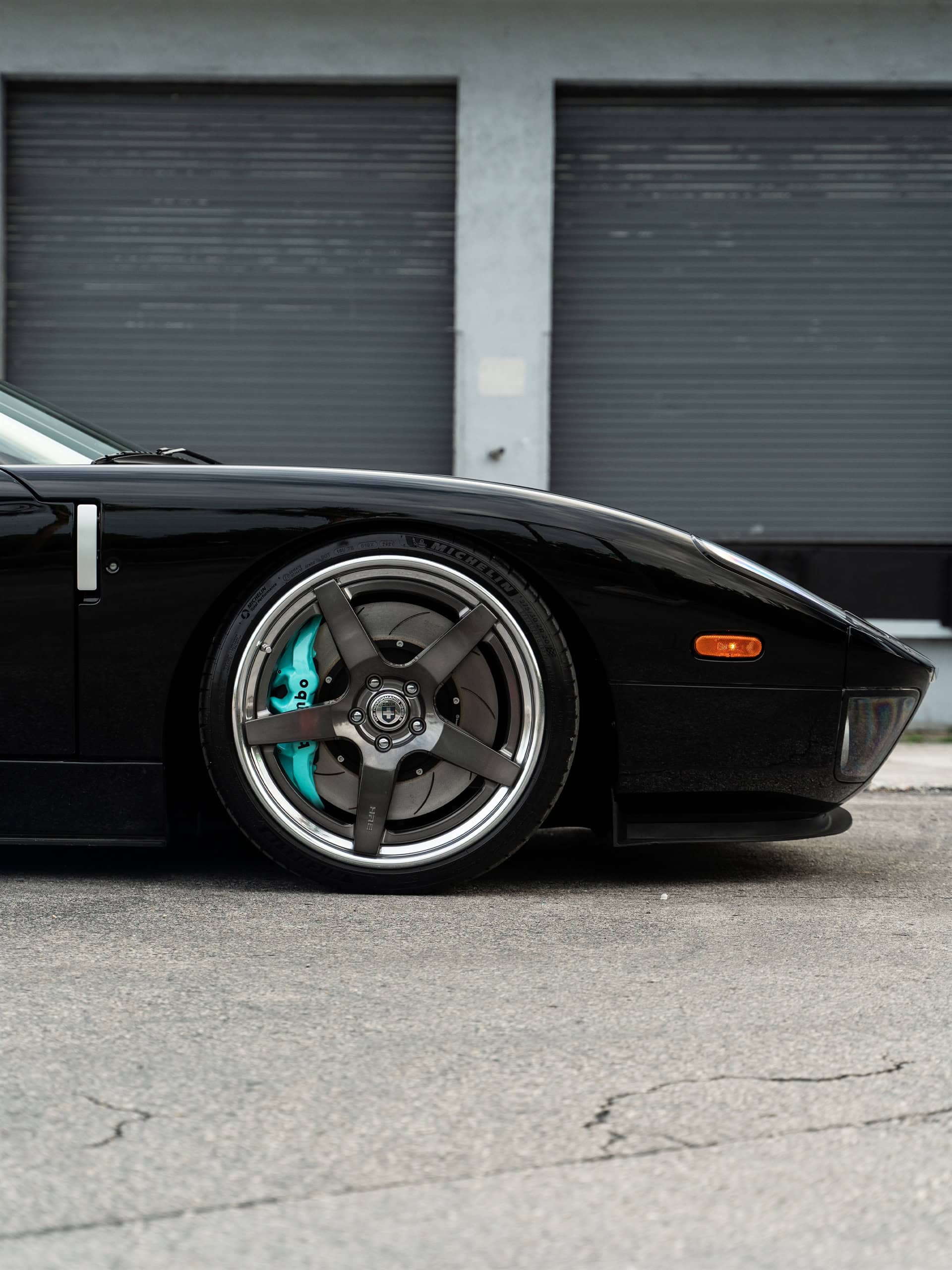 Ford GT MK1 | Black | on HRE RS105 | Polished Dark Clear
