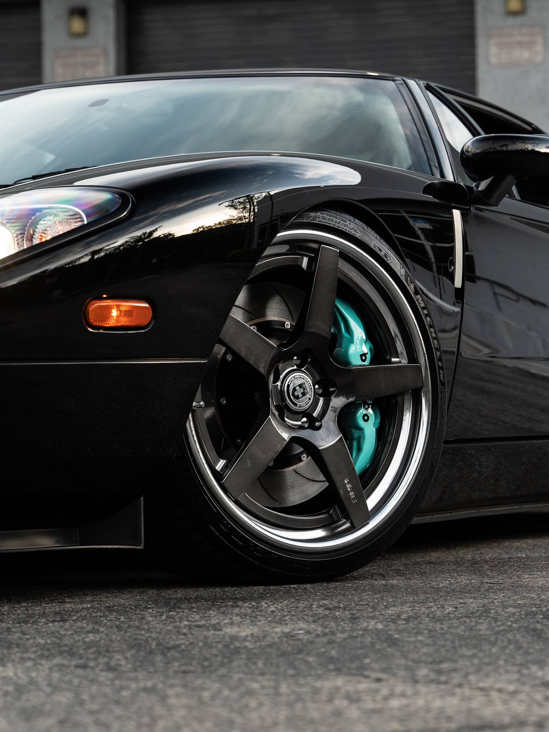 Ford GT MK1 | Black | on HRE RS105 | Polished Dark Clear
