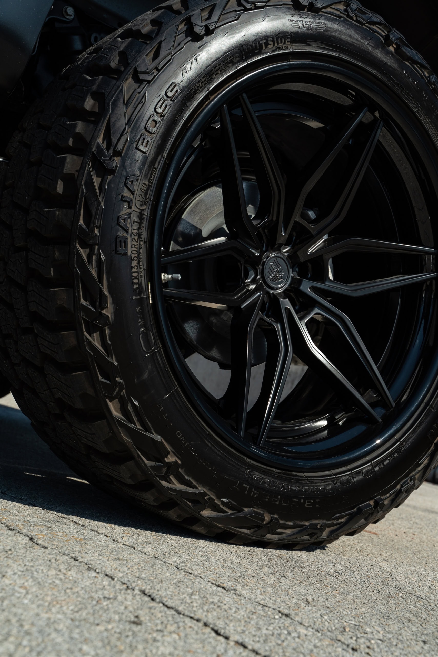 Photo 26 of Ford Raptor R | Agate Black | on ANRKY AN36 | Satin Black