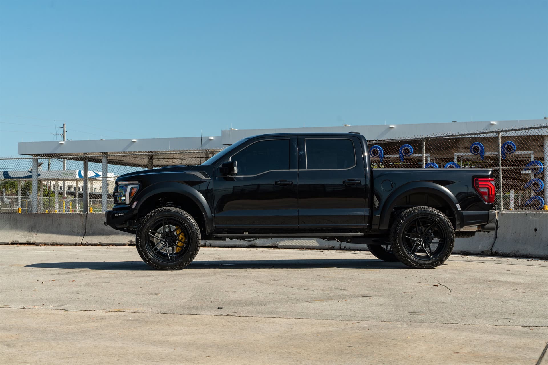 Photo 31 of Ford Raptor R | Agate Black | on ANRKY AN36 | Satin Black