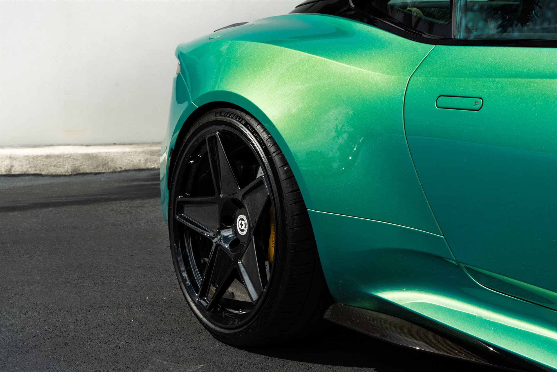 Aston Martin DBS 770 Ultimate / HRE 505M