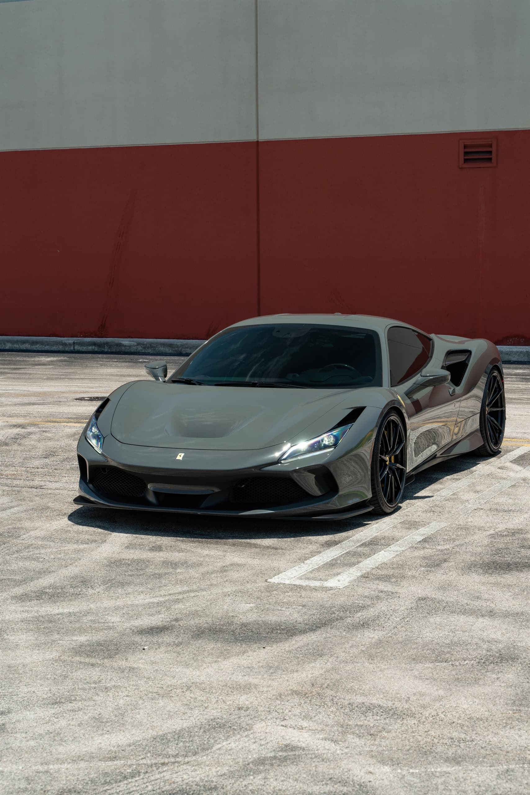 Photo 26 of Ferarri F8 | Grigio Medio | on HRE P104SC | Gloss Black