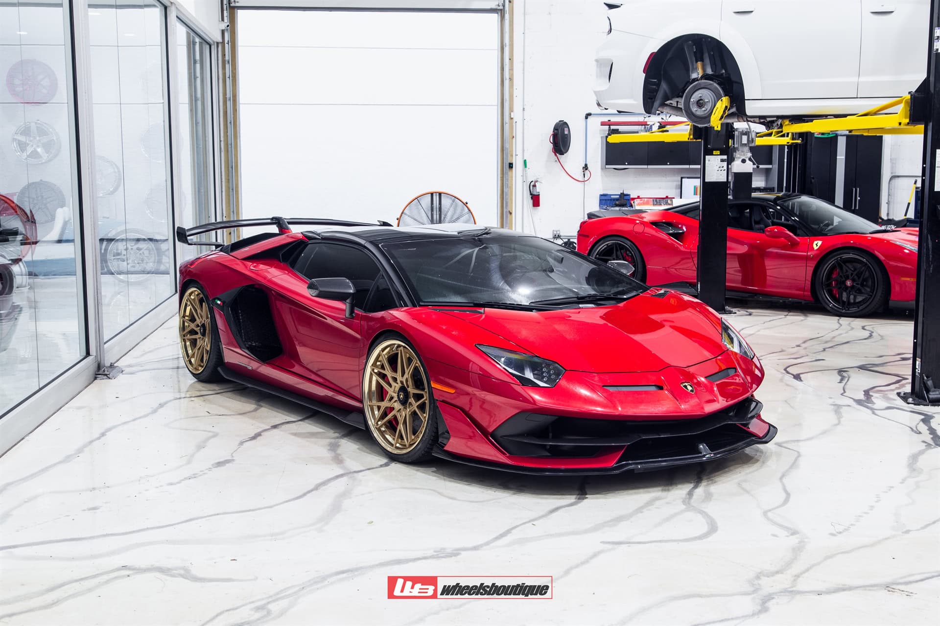 LAMBORGHINI AVENTADOR SVJ ROADSTER ON ANRKY S3-X2