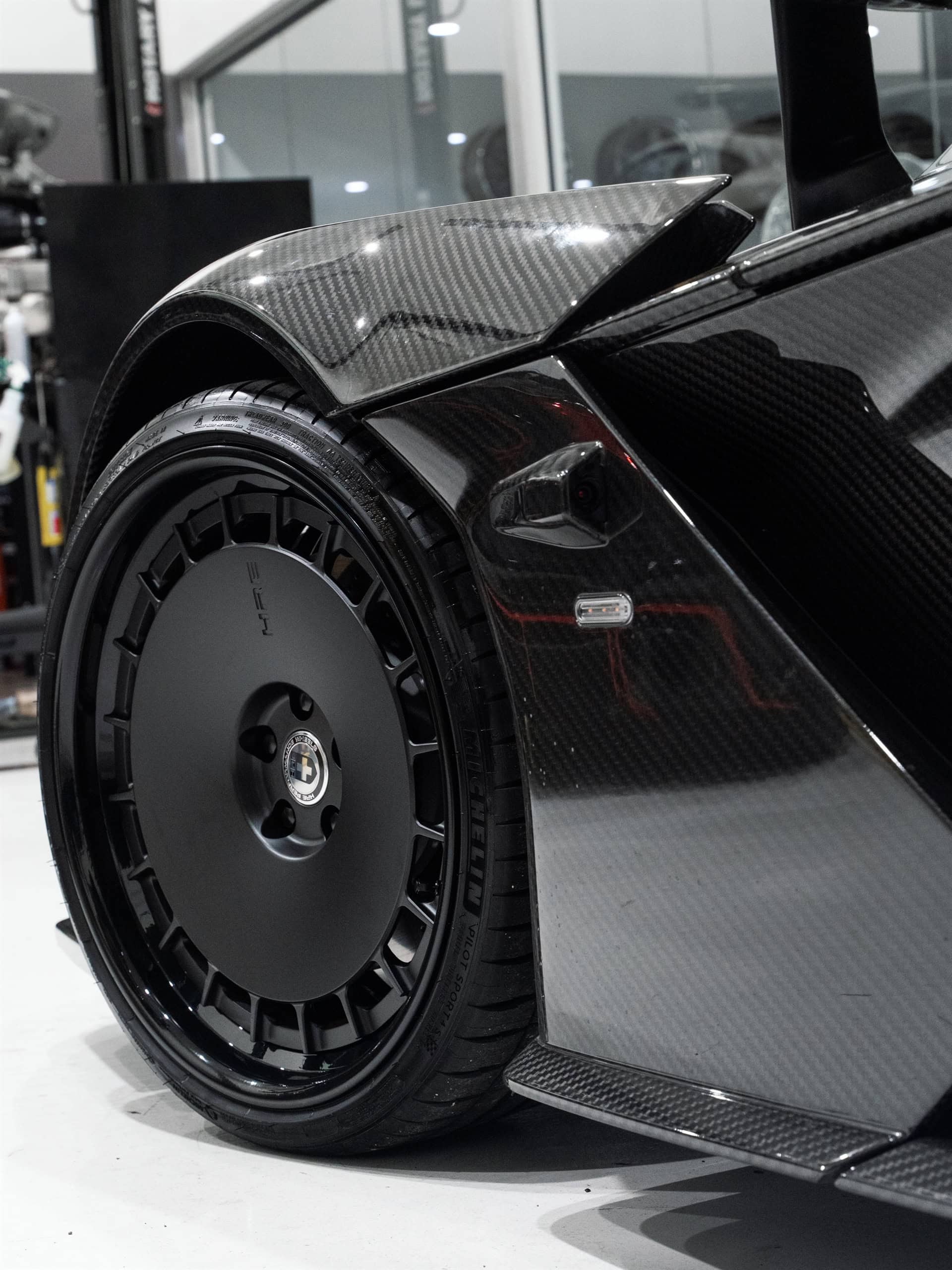 KTM X‑Bow on HRE 501
