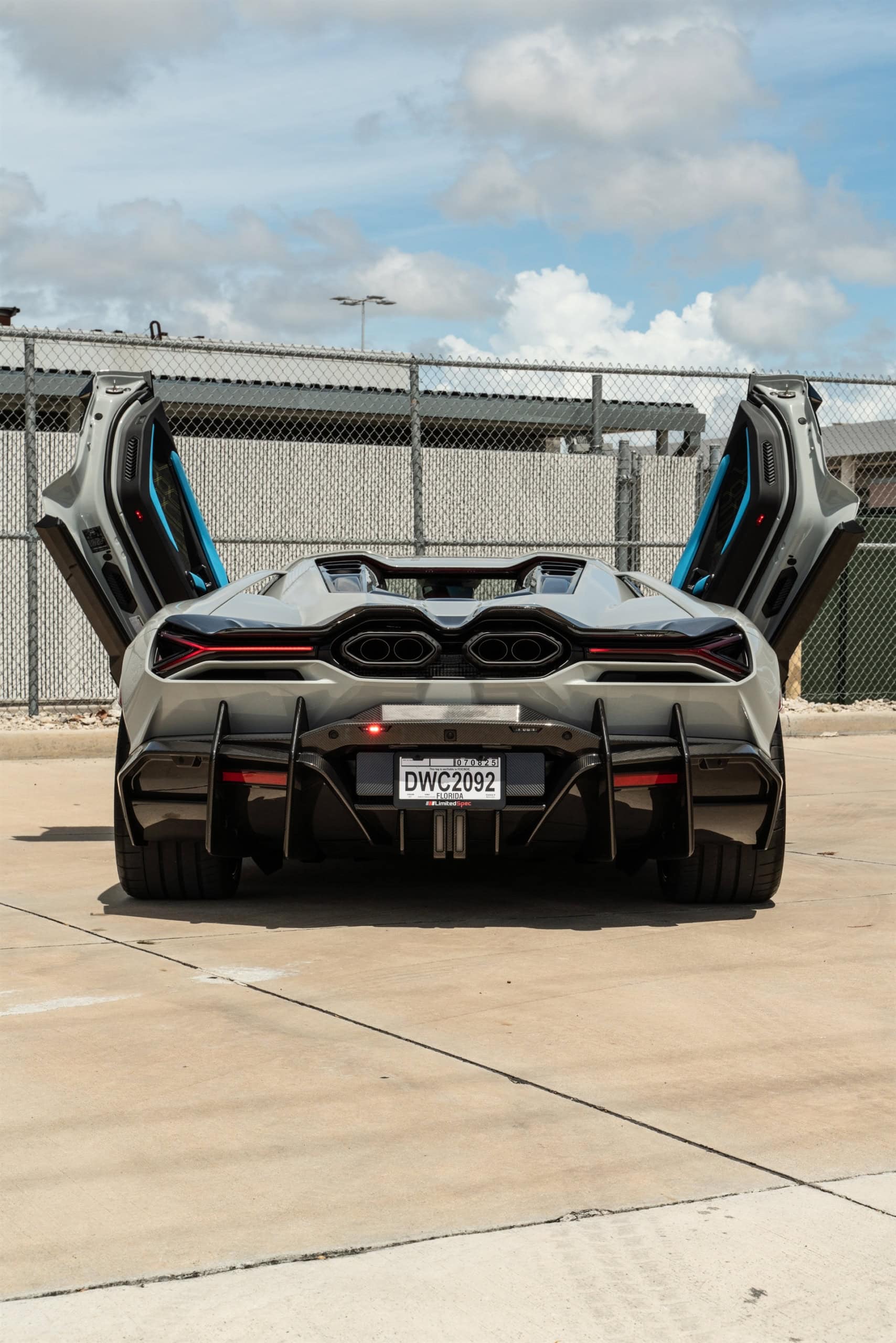 MANSORY Lamborghini Revuelto | Grigio Hati | on Mansory FV.10 Wheels | Gloss Black