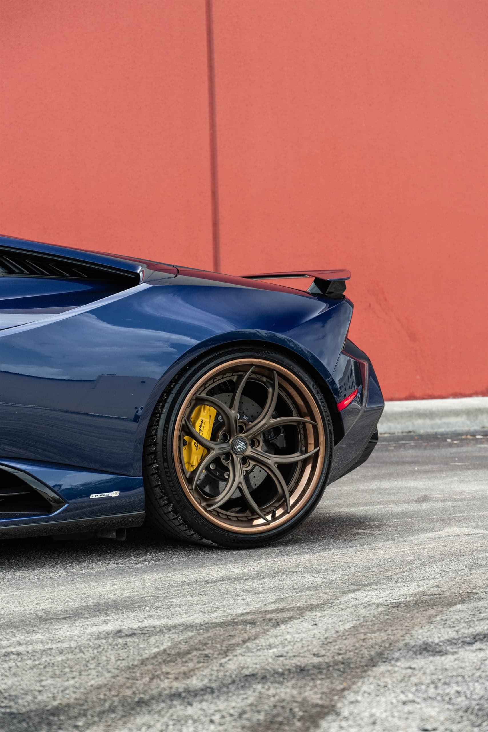 Photo 37 of Lamborghini Huracan Tecnica | Blu Grifo | on ANRKY S3-X0 | Satin Bronze