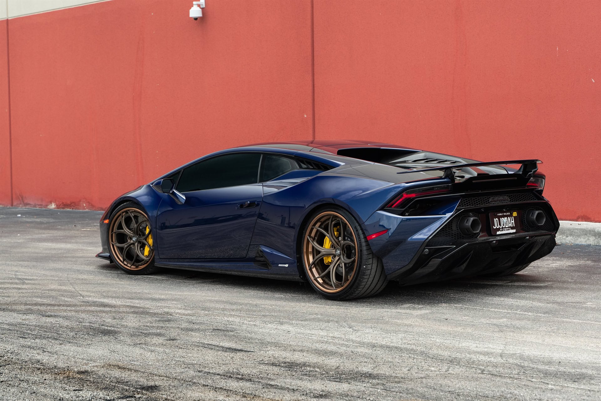 Photo 39 of Lamborghini Huracan Tecnica | Blu Grifo | on ANRKY S3-X0 | Satin Bronze