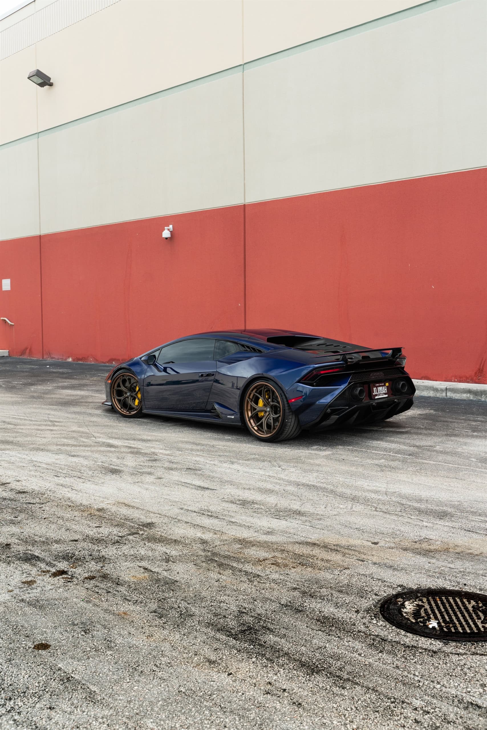 Photo 40 of Lamborghini Huracan Tecnica | Blu Grifo | on ANRKY S3-X0 | Satin Bronze