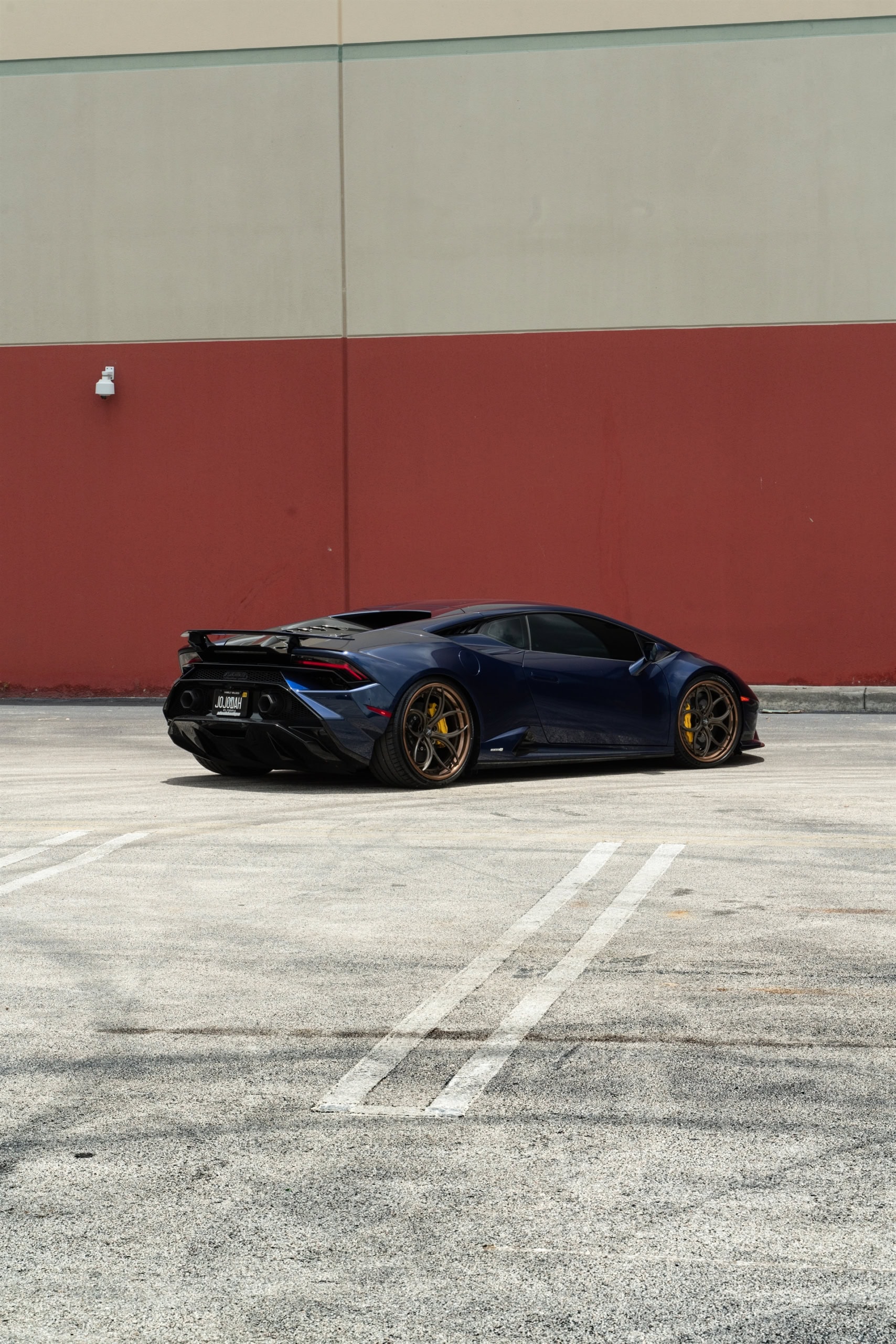 Photo 22 of Lamborghini Huracan Tecnica | Blu Grifo | on ANRKY S3-X0 | Satin Bronze
