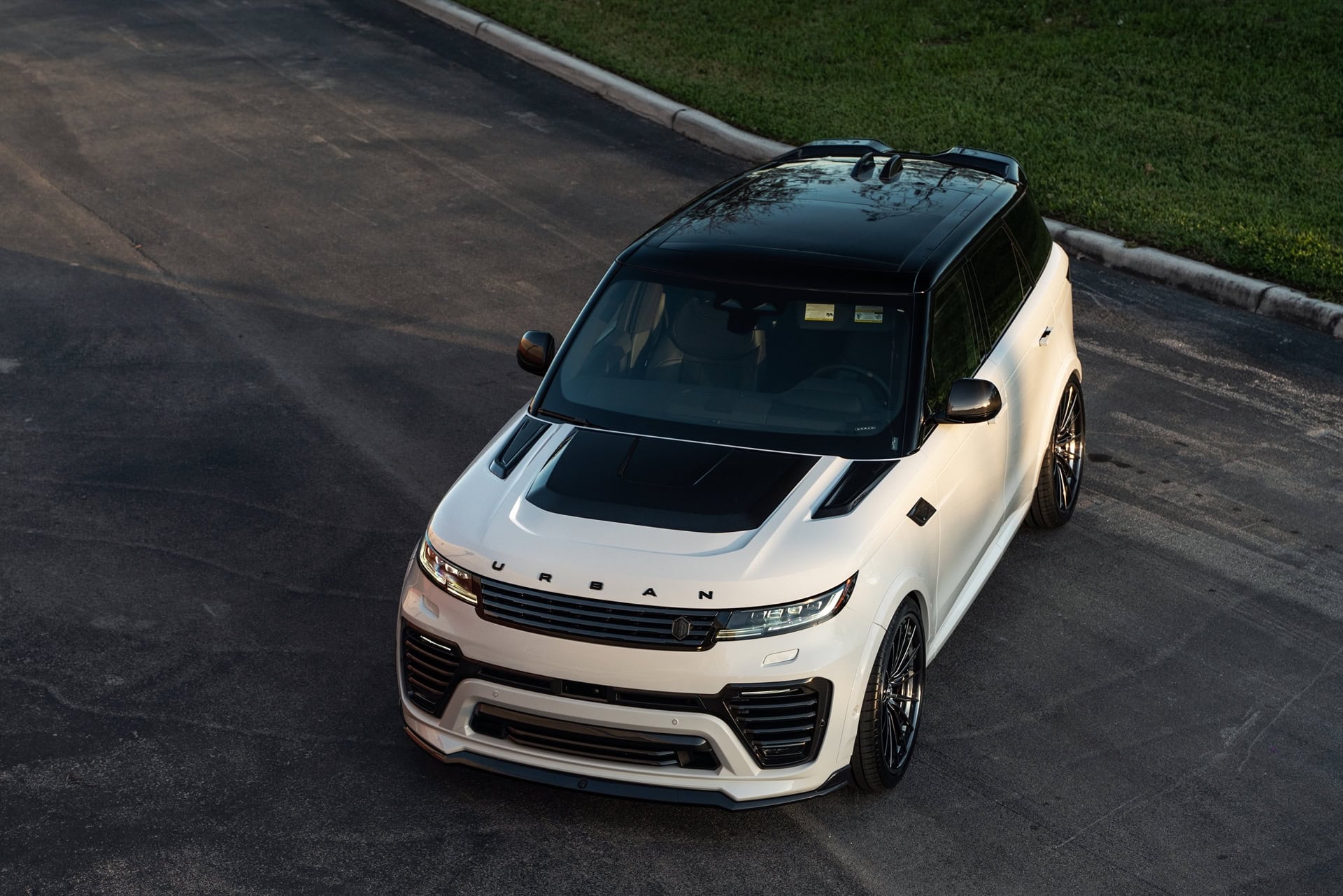 Photo 25 of Land Rover Range Rover on Urban Auto Body Kit and 1886 Wheels