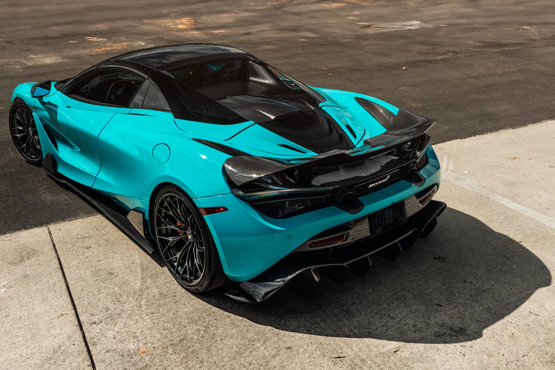 Photo 26 of McLaren 720 | | on 1886 XR018 | Satin Black